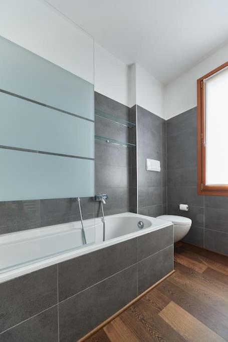 Large Navigli Apartamento