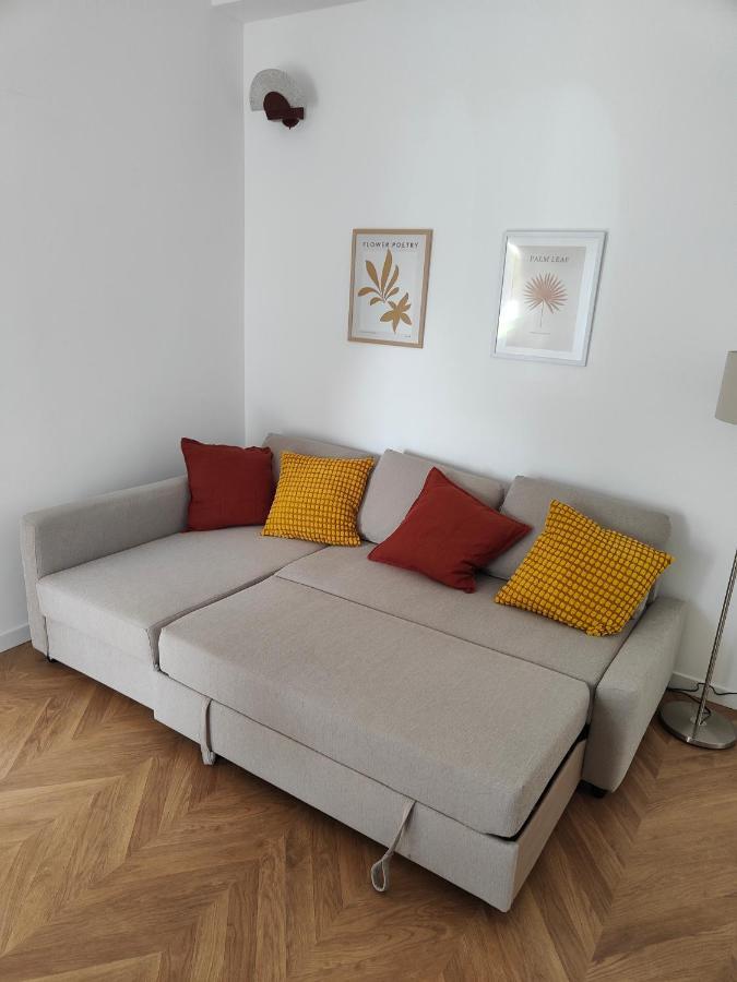 Elegante Bilocale A Con Balcone