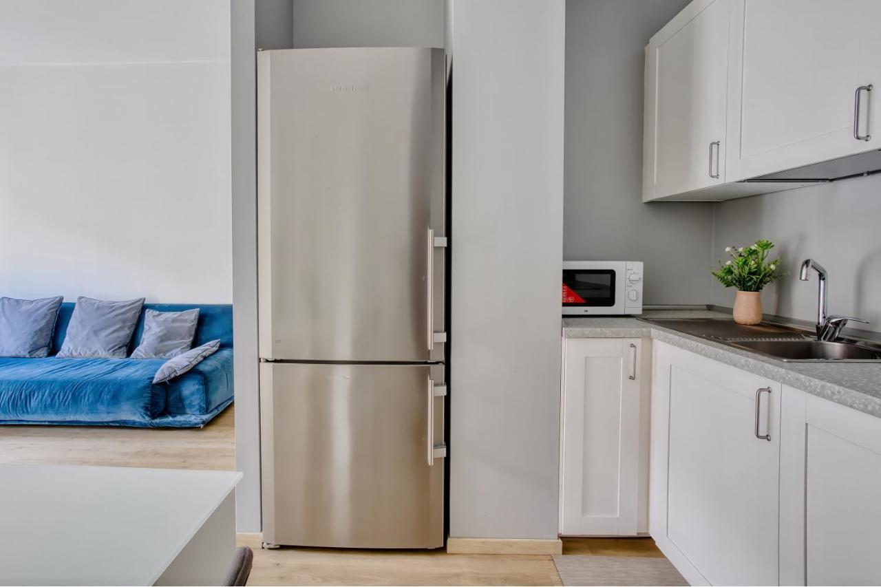 Apartment Joivy Stylish Flat For 2 With A Balcony