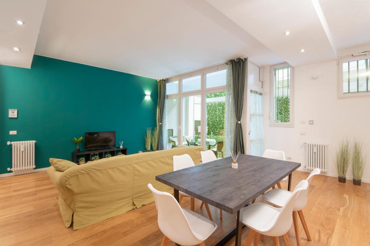 Apartment Deluxe 120 Mq , 4 Minuti A Piedi Dai Navigli Milan