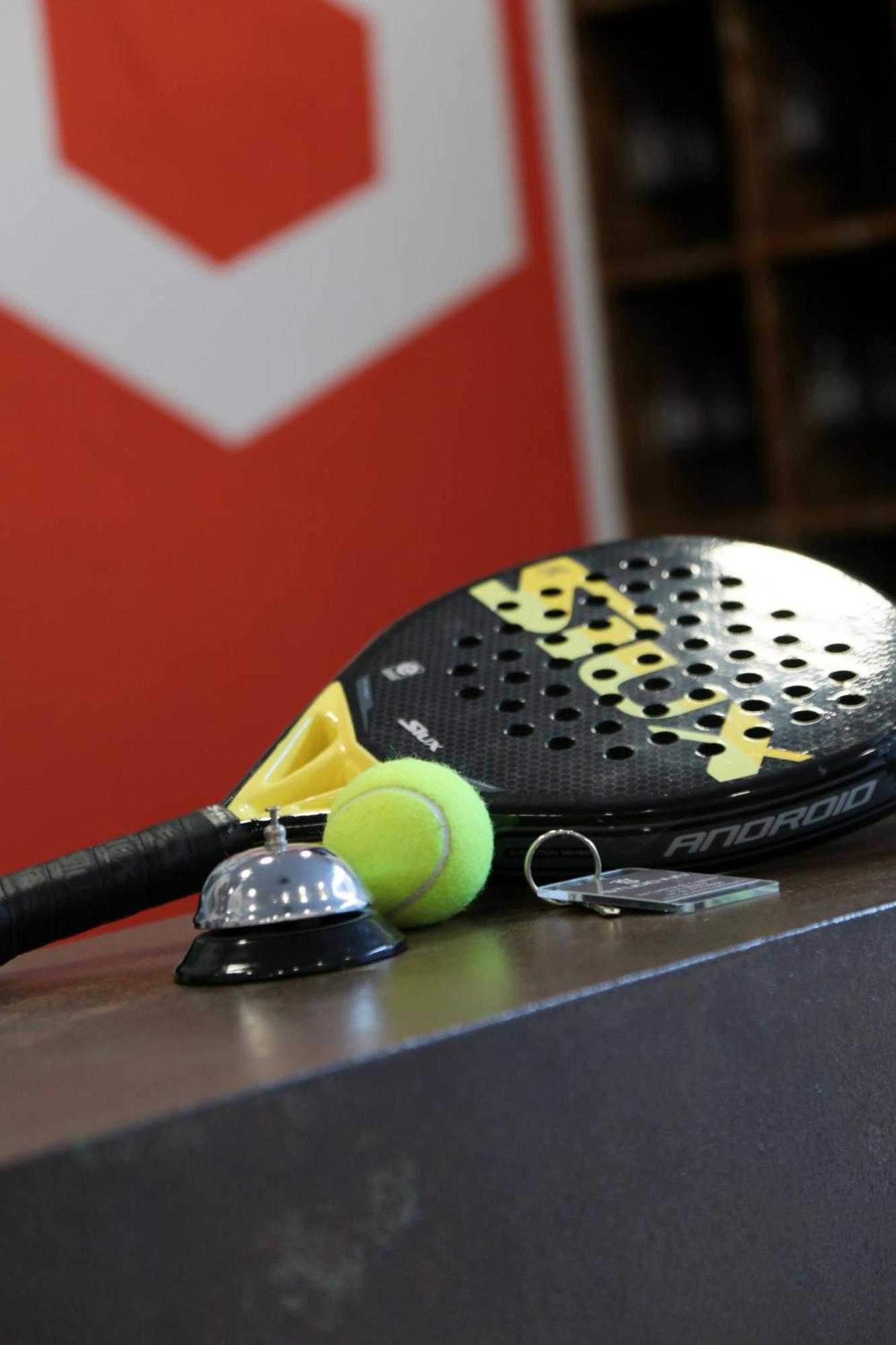 & Urban Padel Aparthotel Milano