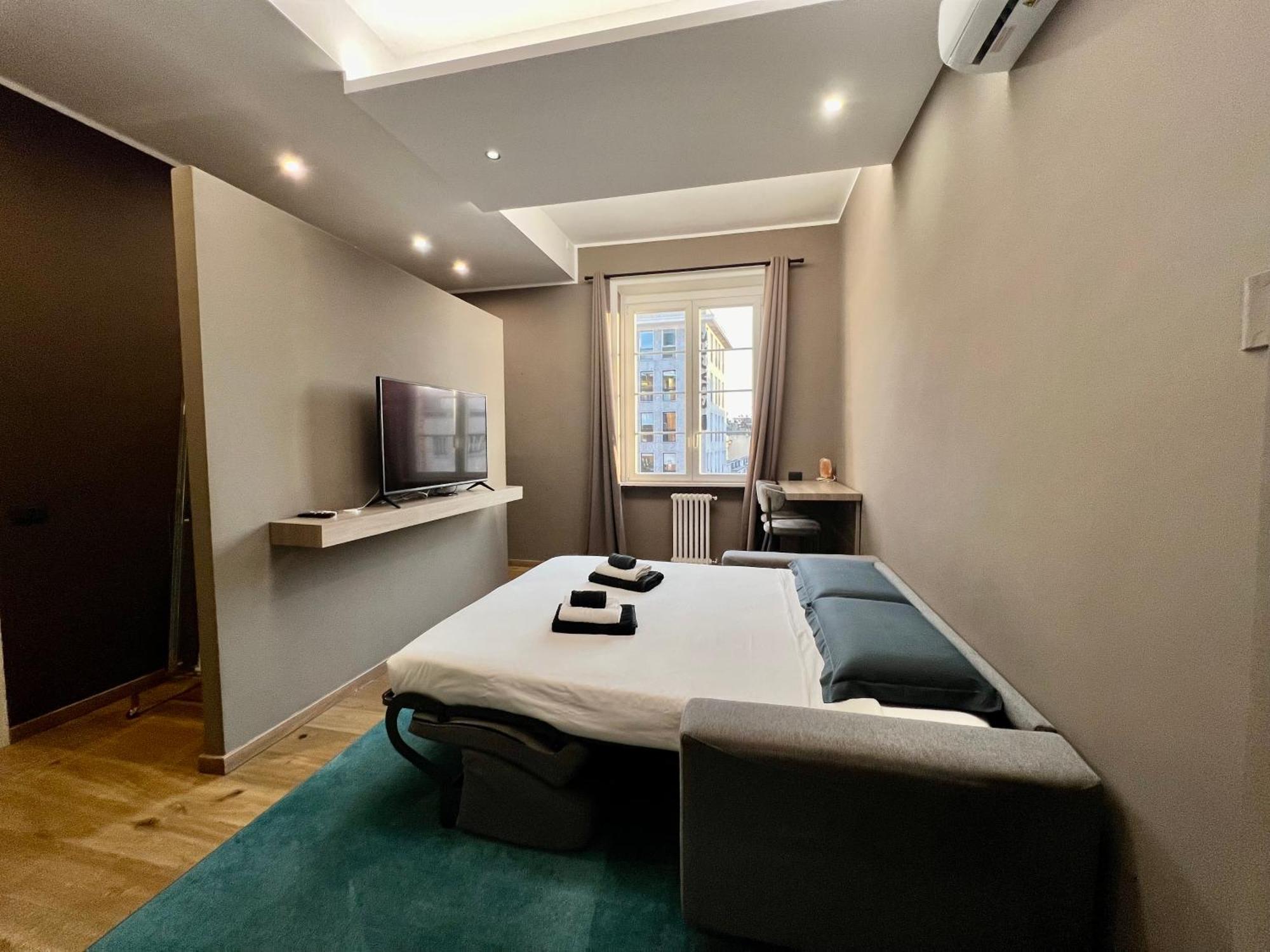Apartment New Wonderful Bilo With Walk-in Closet From Moscova Milan