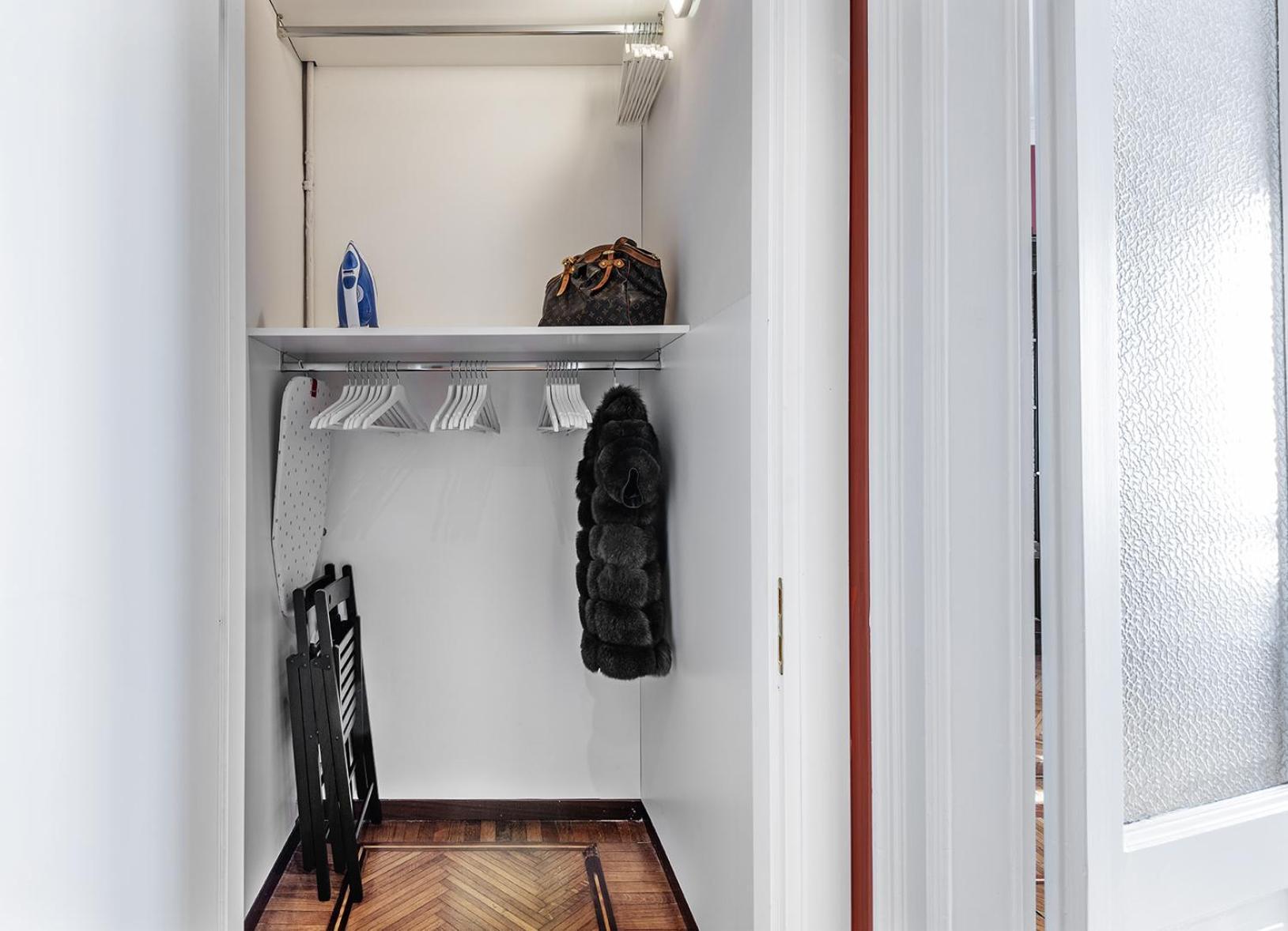Fifty Eight Center Apartment *