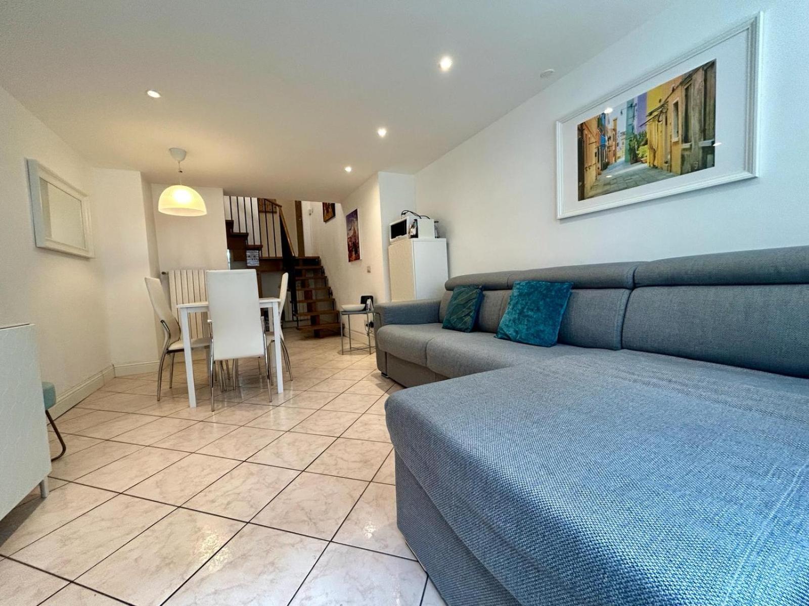 Apartment Kibilu - Via Tolmezzo - Ospedale San Raffaele - Stazione Di Lambrate Milan