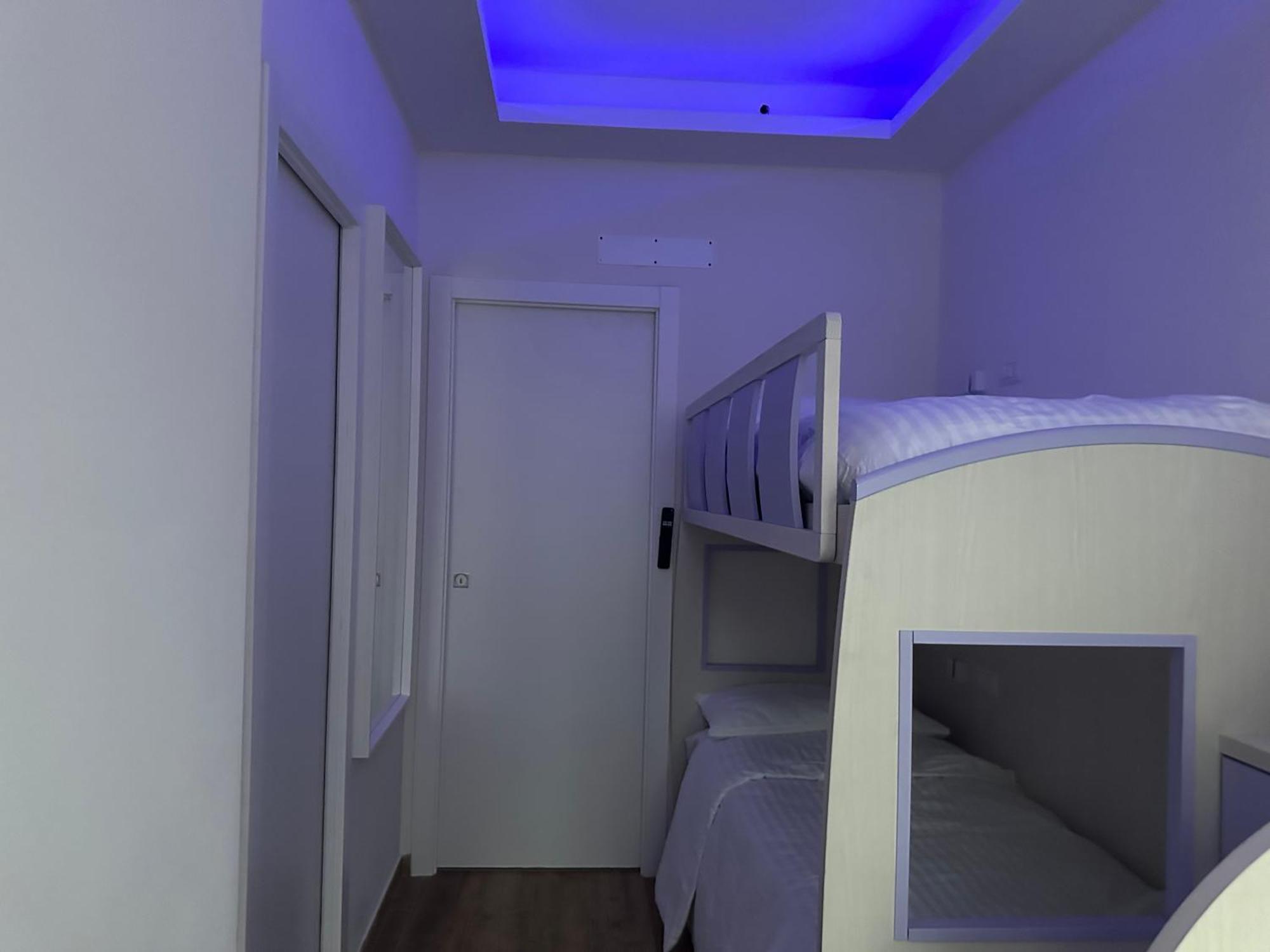 Bunk Bed - 4 Guest house *