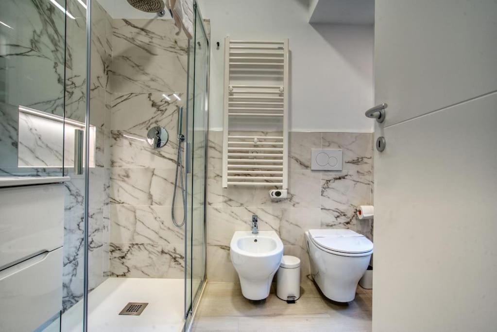 Suzzani 273 - Interno B1 Milan