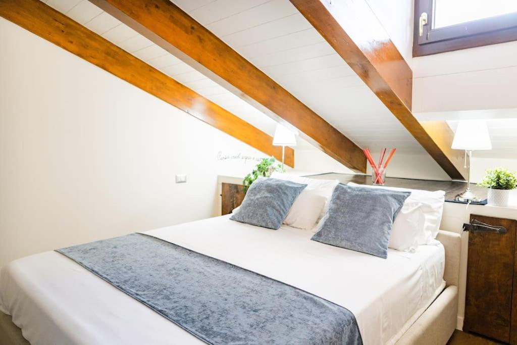 Canonica Attic Appartamento Milano