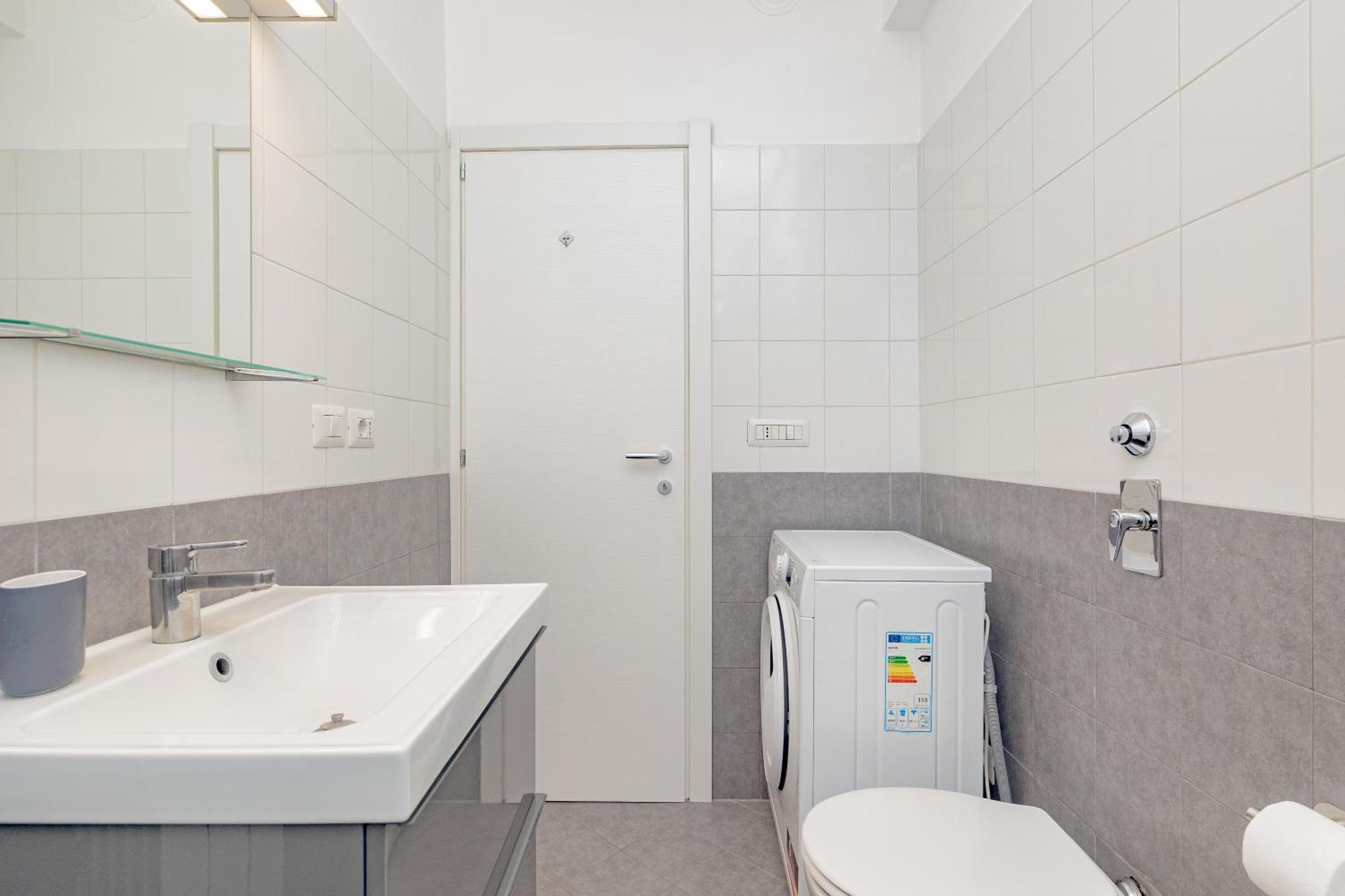 Apartment Niguarda Hospital M5 Lilla 10 Away Wifi Ac Milan