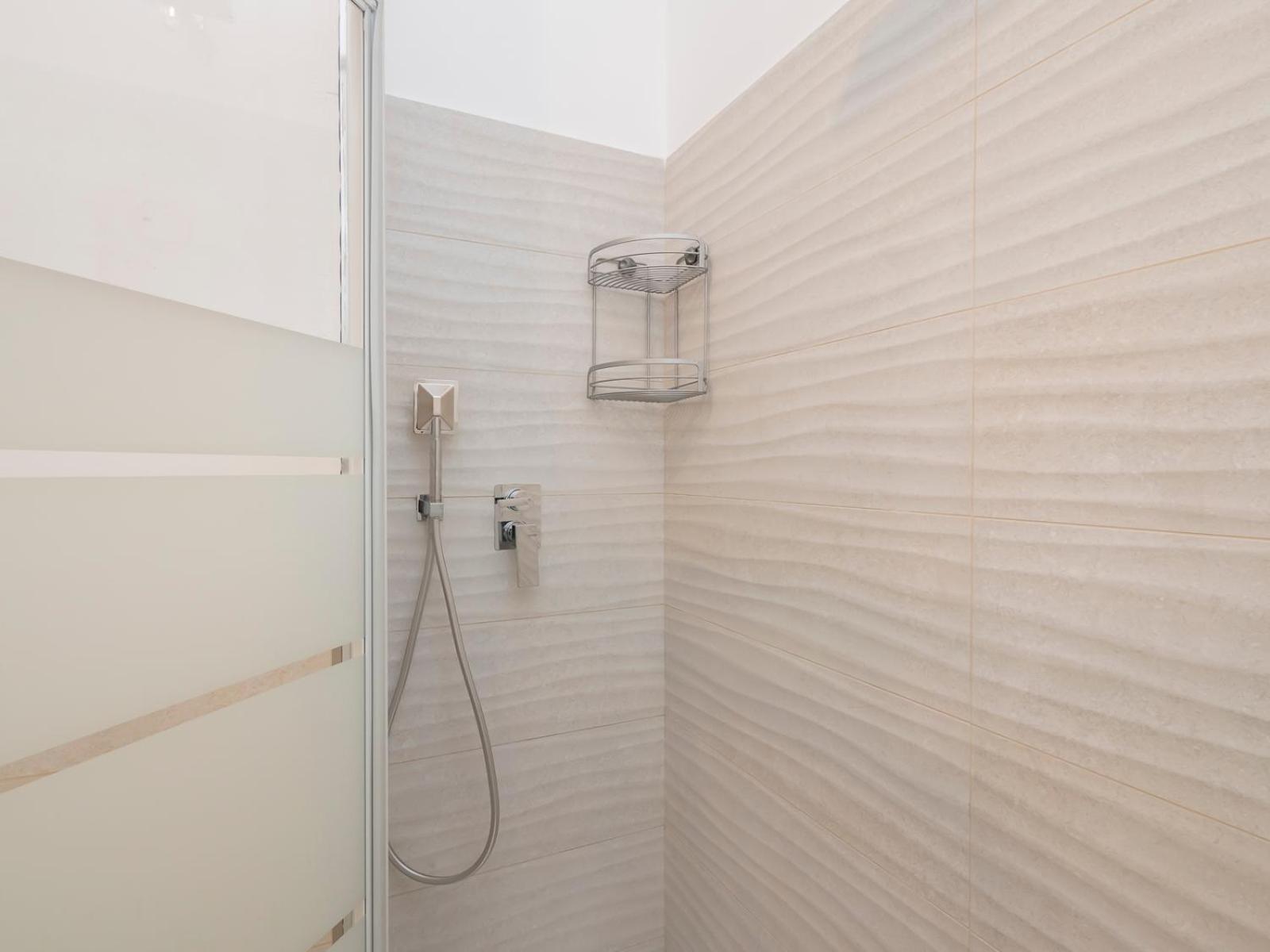 Ihost Flat - Giambellino 131-2 Appartamento