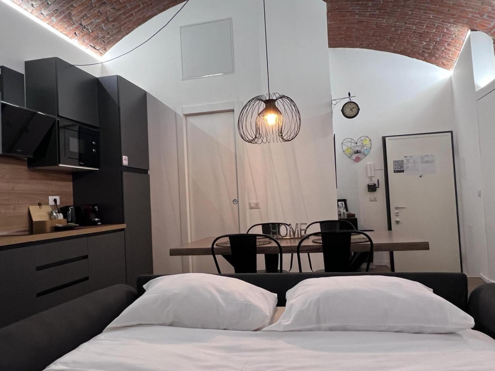 Kibilu - Via Melchiorre Gioia - Stazione - Isola - Garibaldi Milan