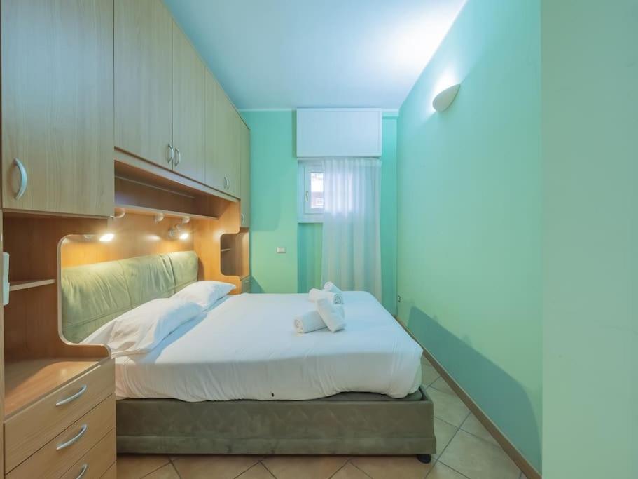 Youhosty - Paul Valery 3 * Milano