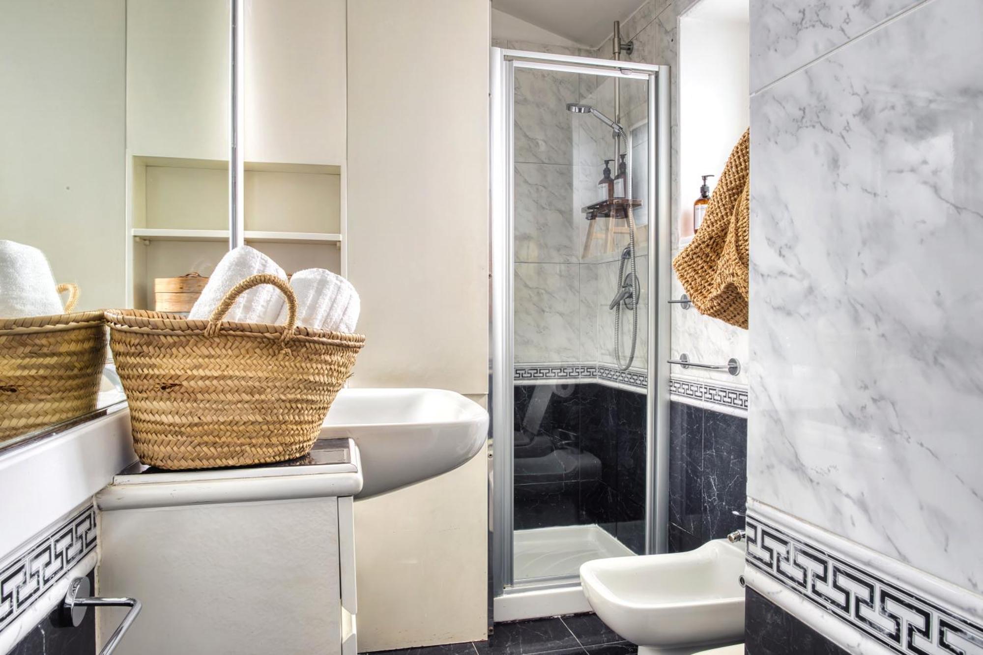 The Green Oriental; Gem In The Duomo City Center * Milão