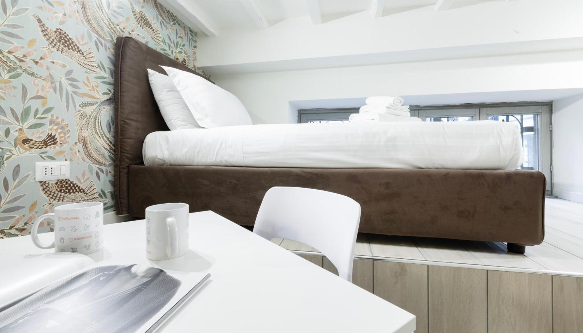 Italianway Apartment *