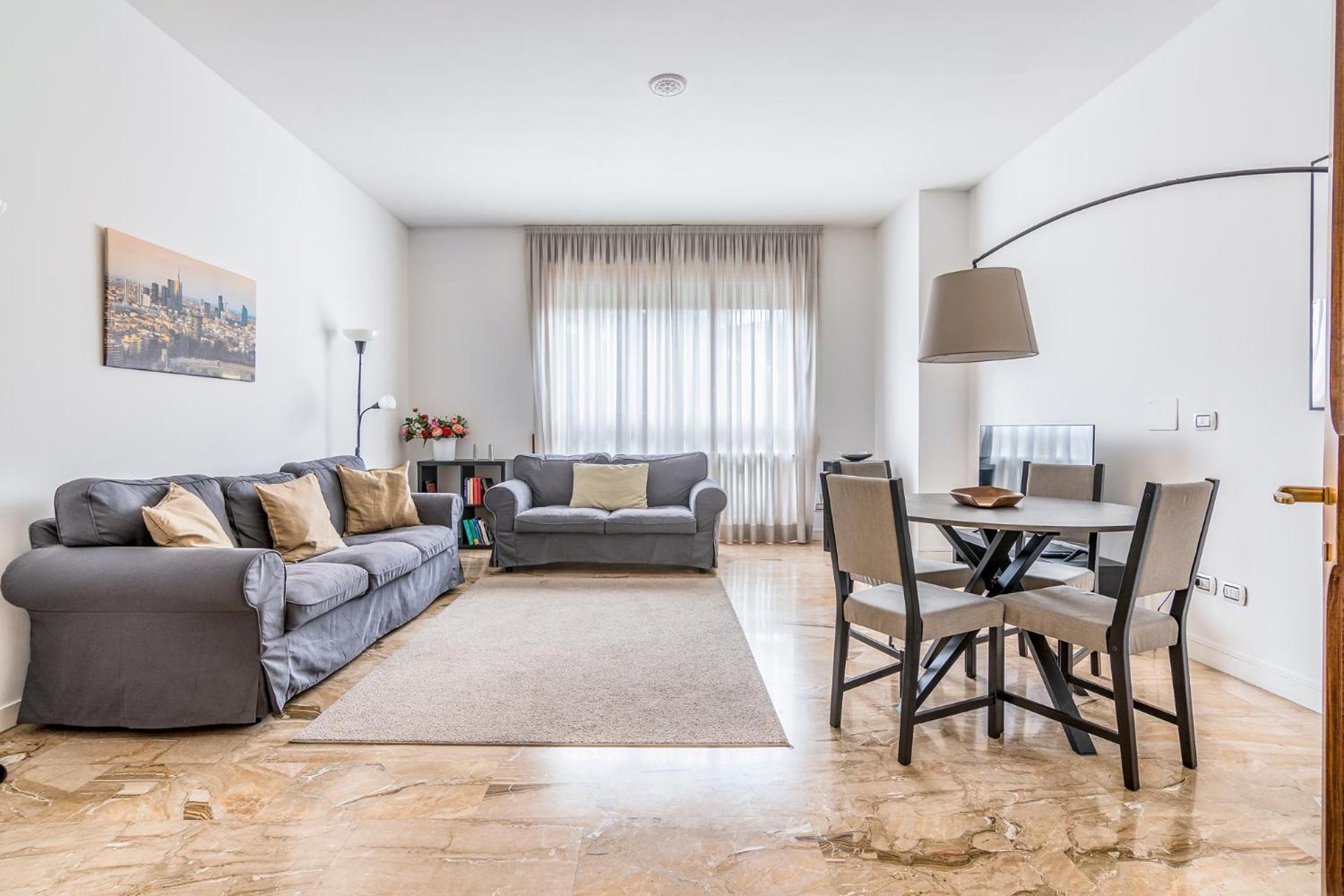- Brand New 4 Pax Life & The Giulio Cesare 5 *