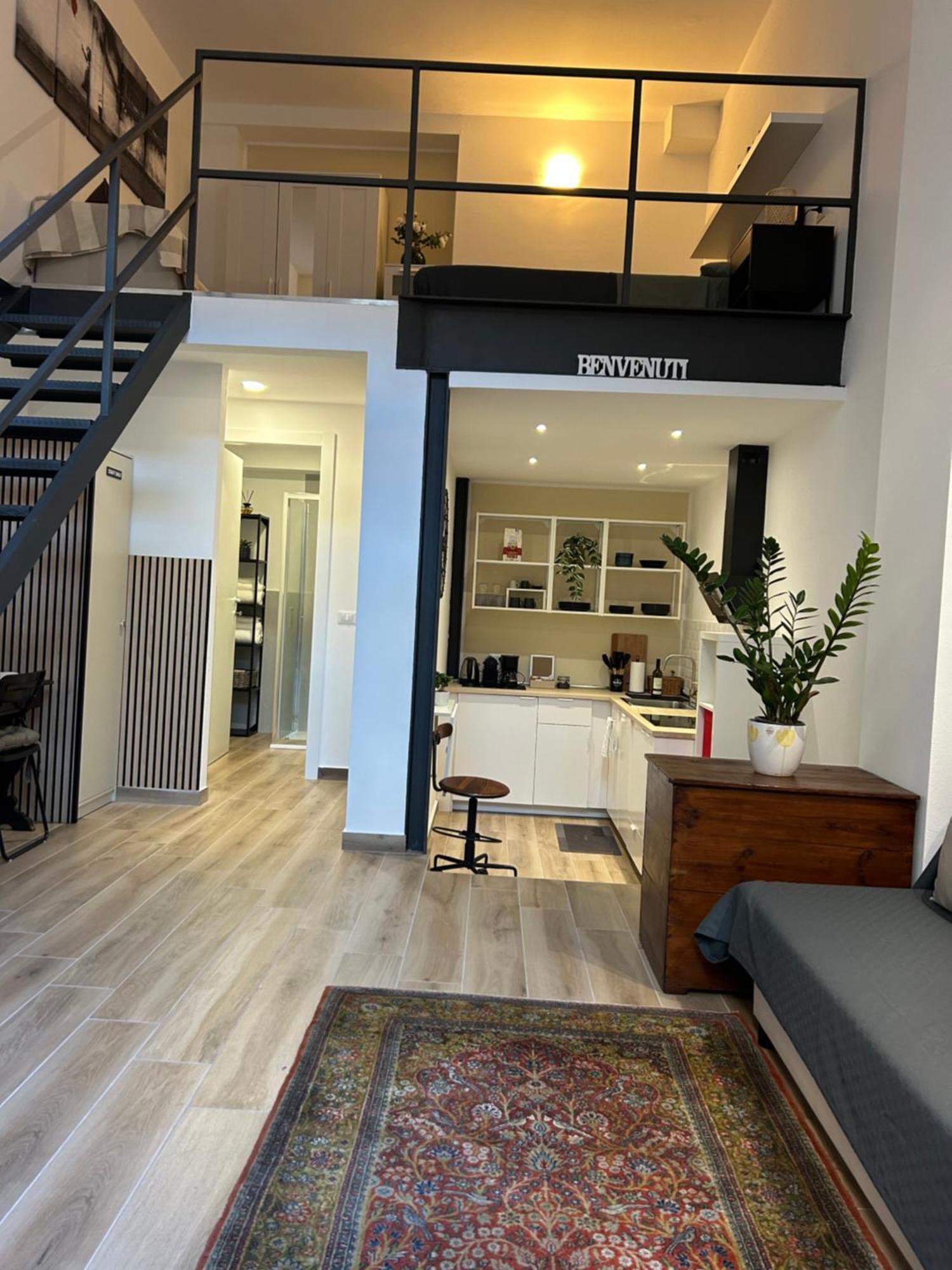 Ambrosia Home, Moderno Loft Tra Navigli E Bocconi Milan