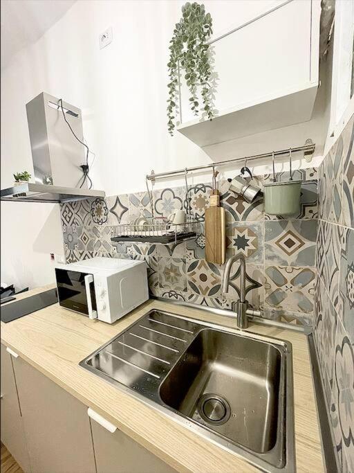 Charm House *