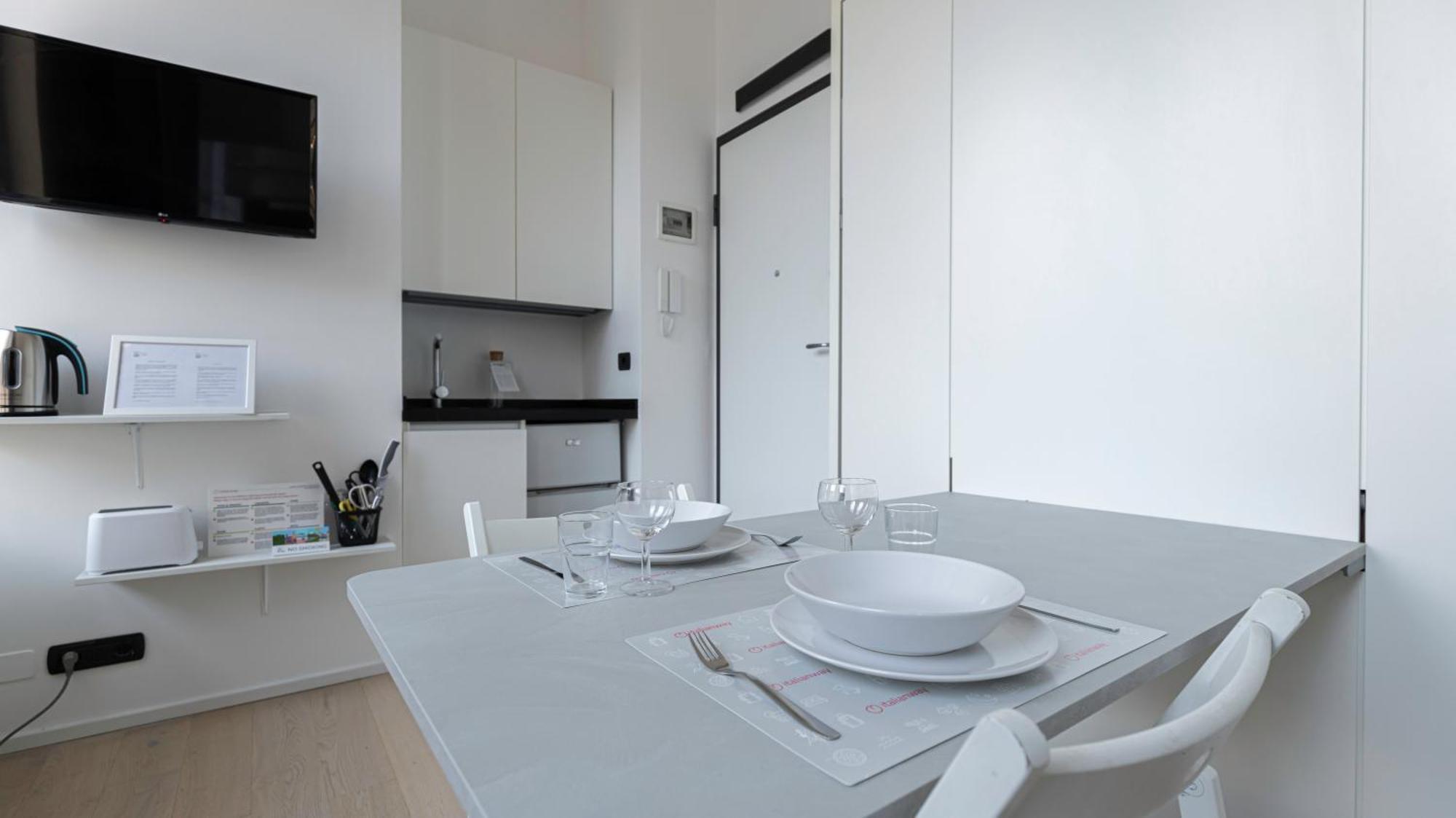 Italianway - Napo Torriani 22 Milan