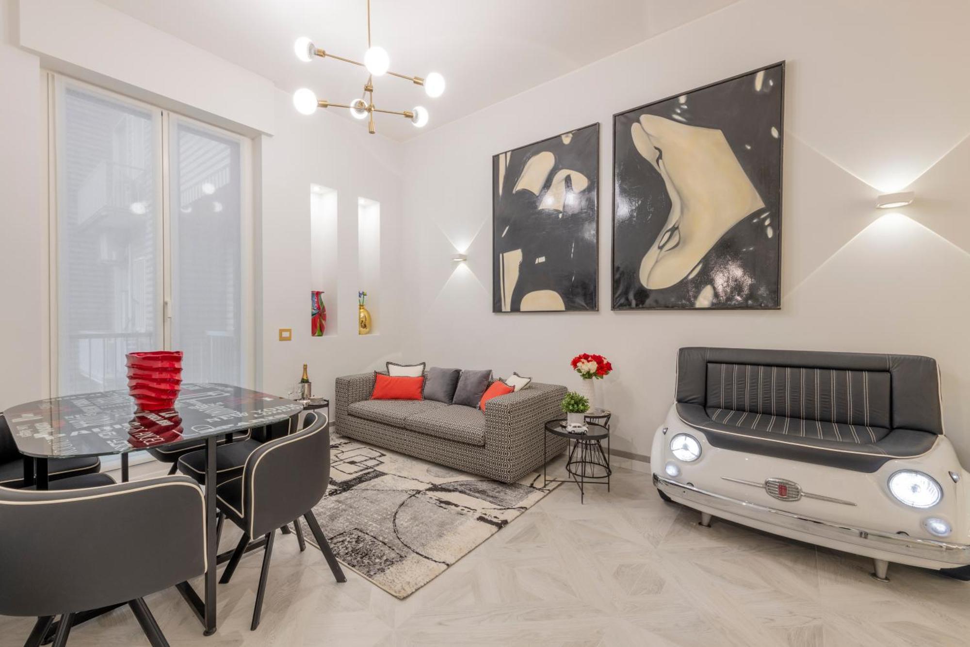 Falcone, 5 - Downtown * Milan