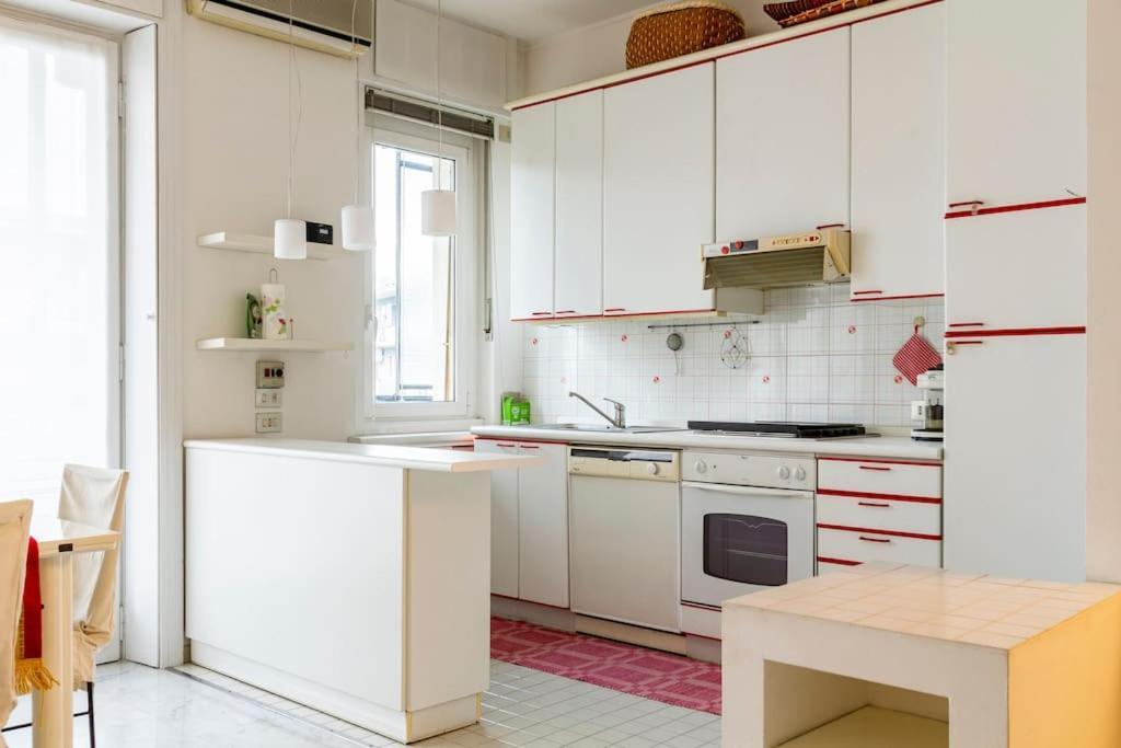 Apartment Luminoso Bilocale In Centro Milan
