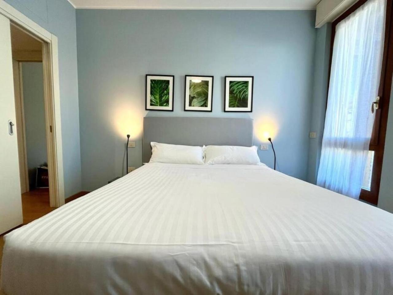 Apartment Maison Bleue- Romantic Flat,apt Near M1 -duomo 2 Fermate -centro Milan