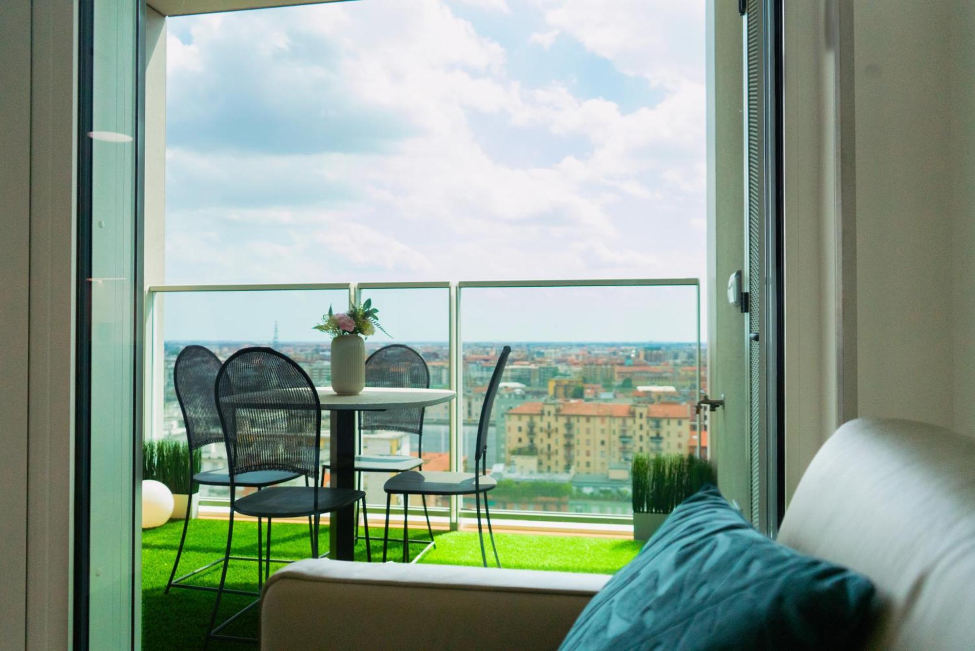 Eliteestates-sky16+gym+pool+free Parking+ps5+rooftop Milan