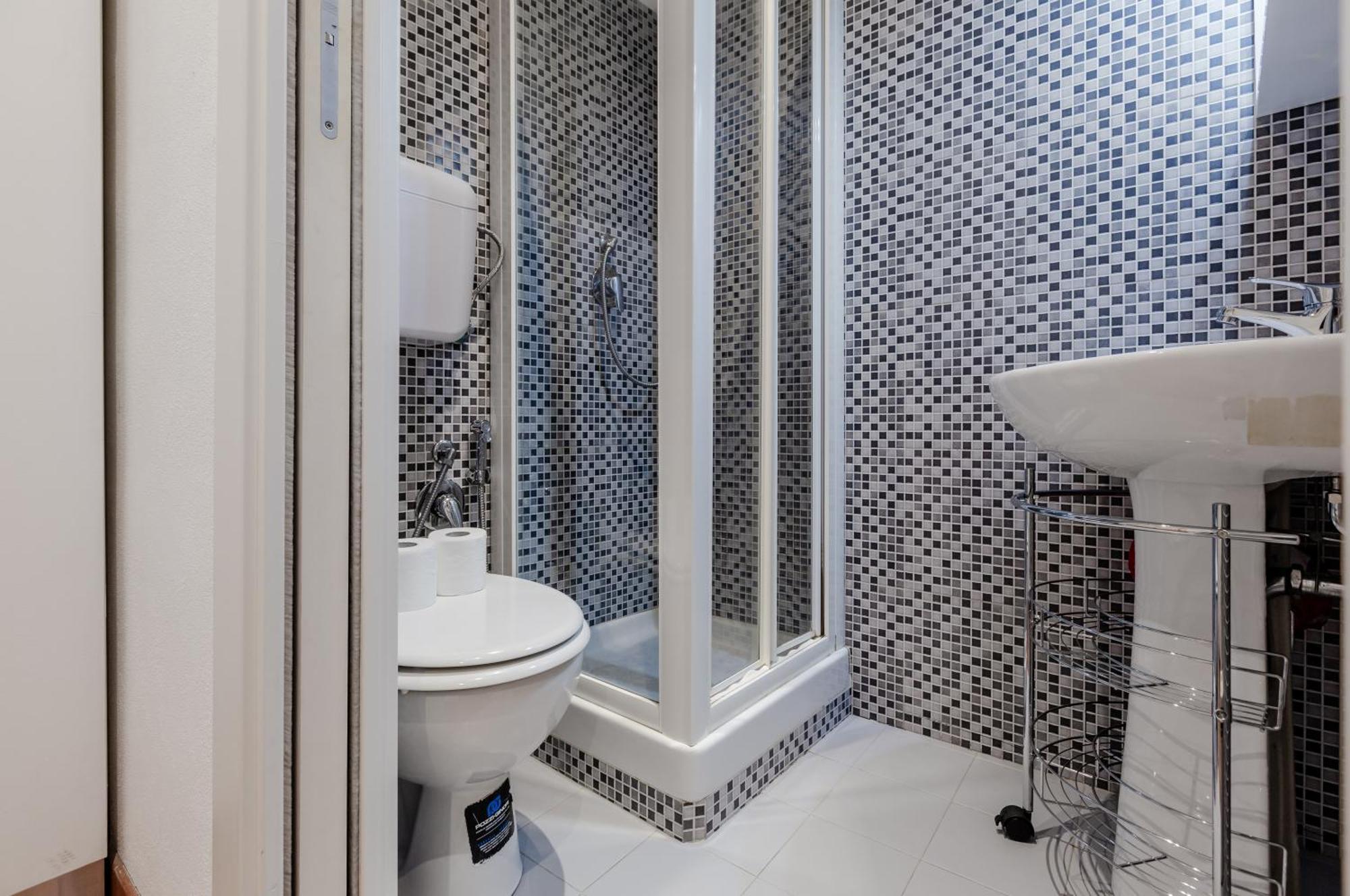 Sant Ambrogio Lovely Flat Milano