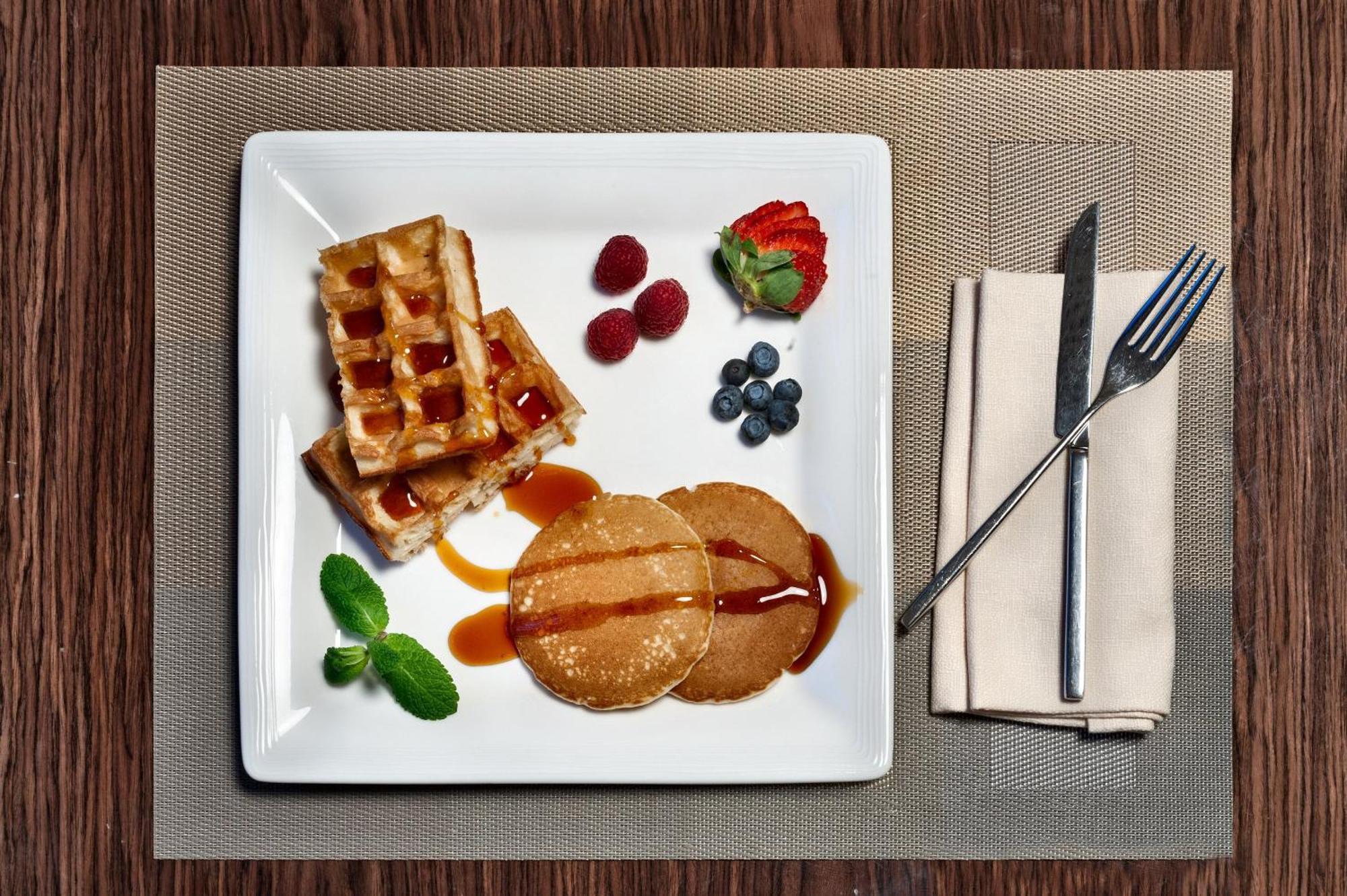 Crowne Plaza By Ihg 4*