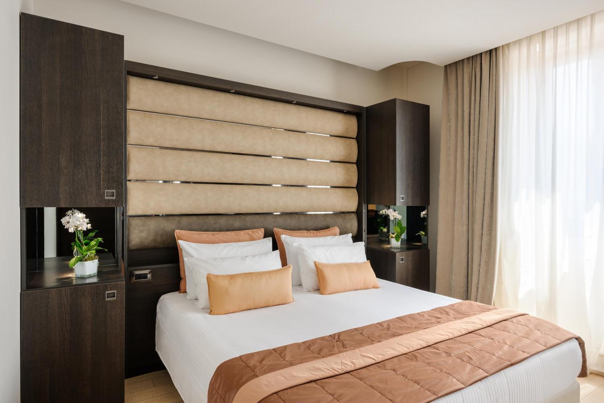 The Square Duomo Hotel
