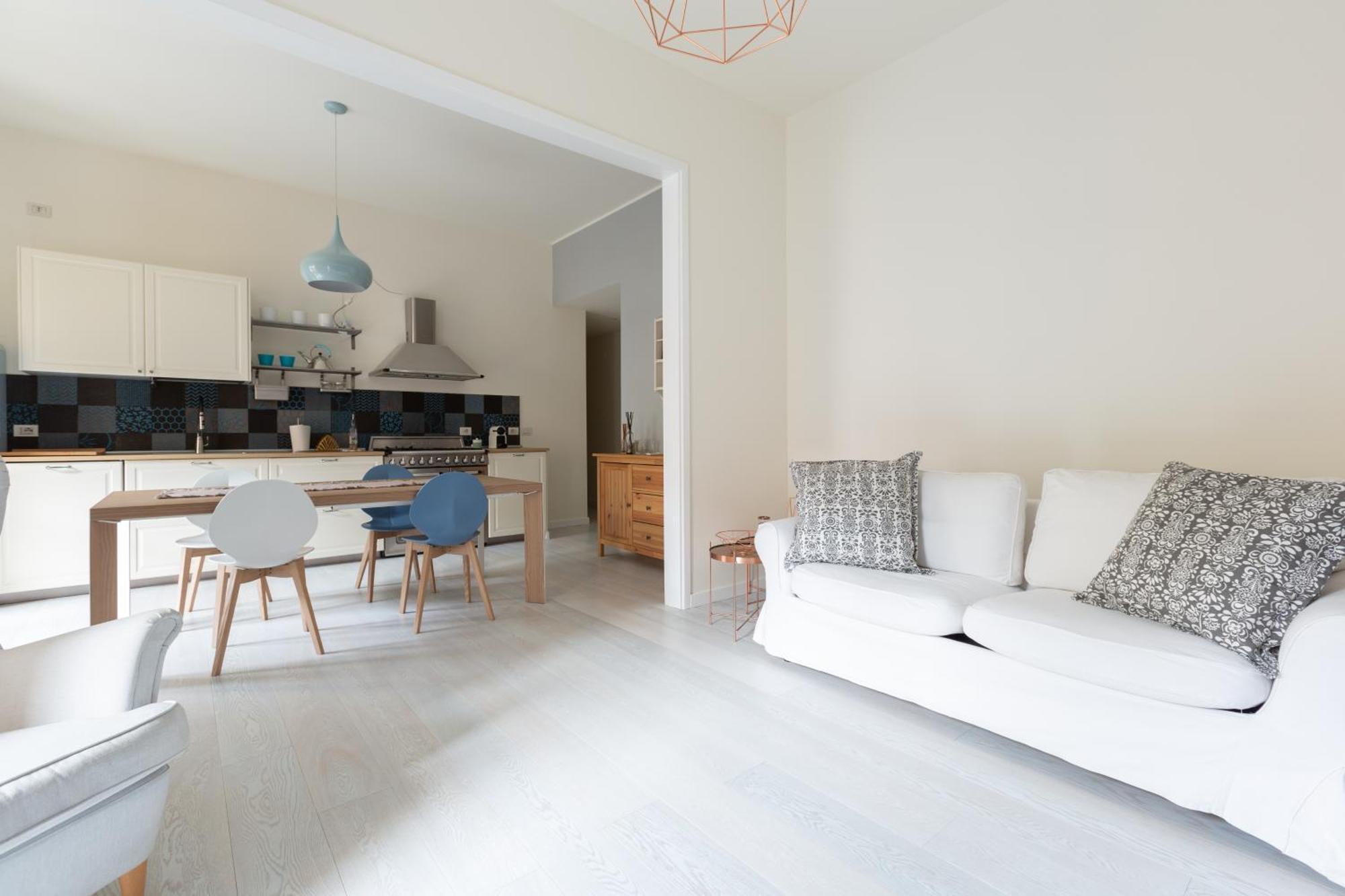 Porta Volta Bright And Roomy Flat Milan