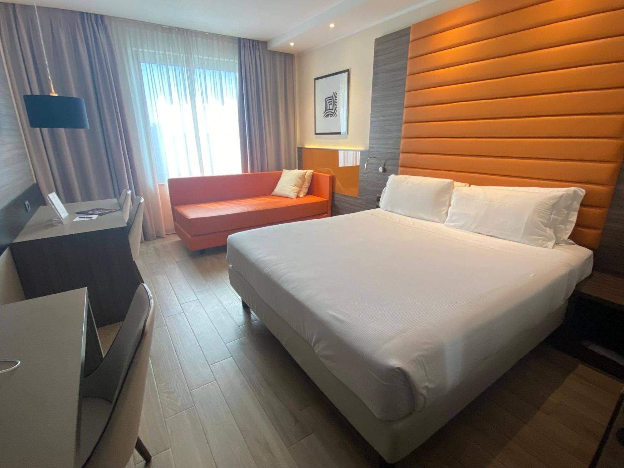 Hotel Ih Lorenteggio