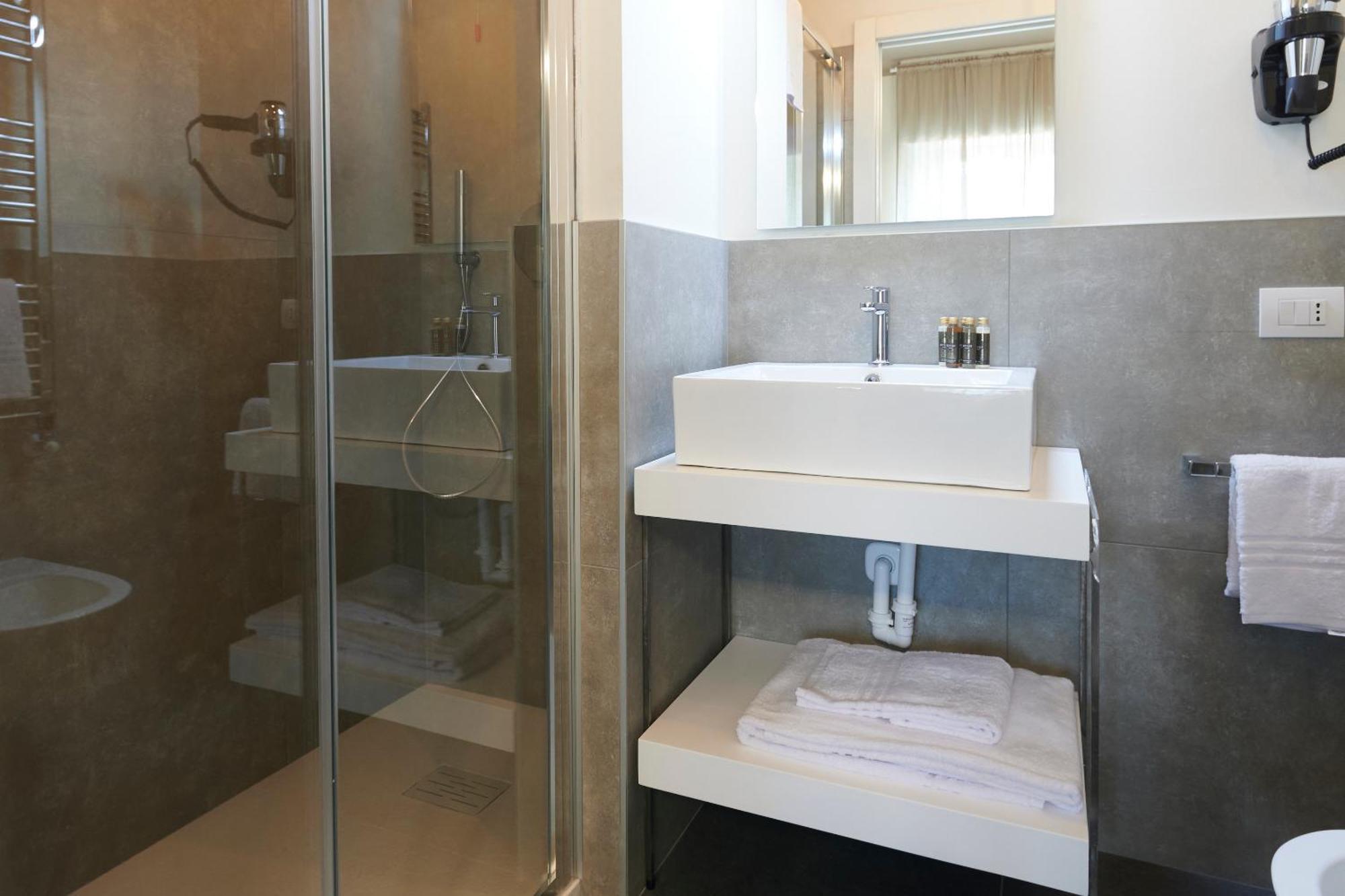 Guest house White Ribbon