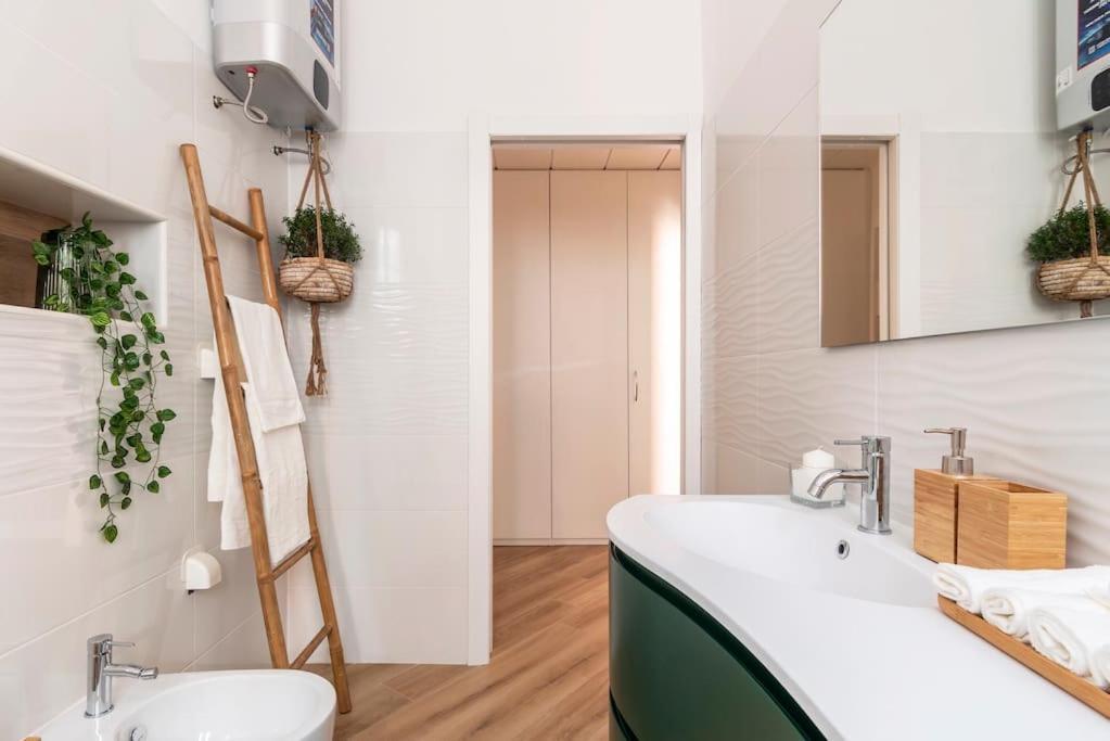 Apartment New Jungle & Charming Flat - Zona De Angeli Milan