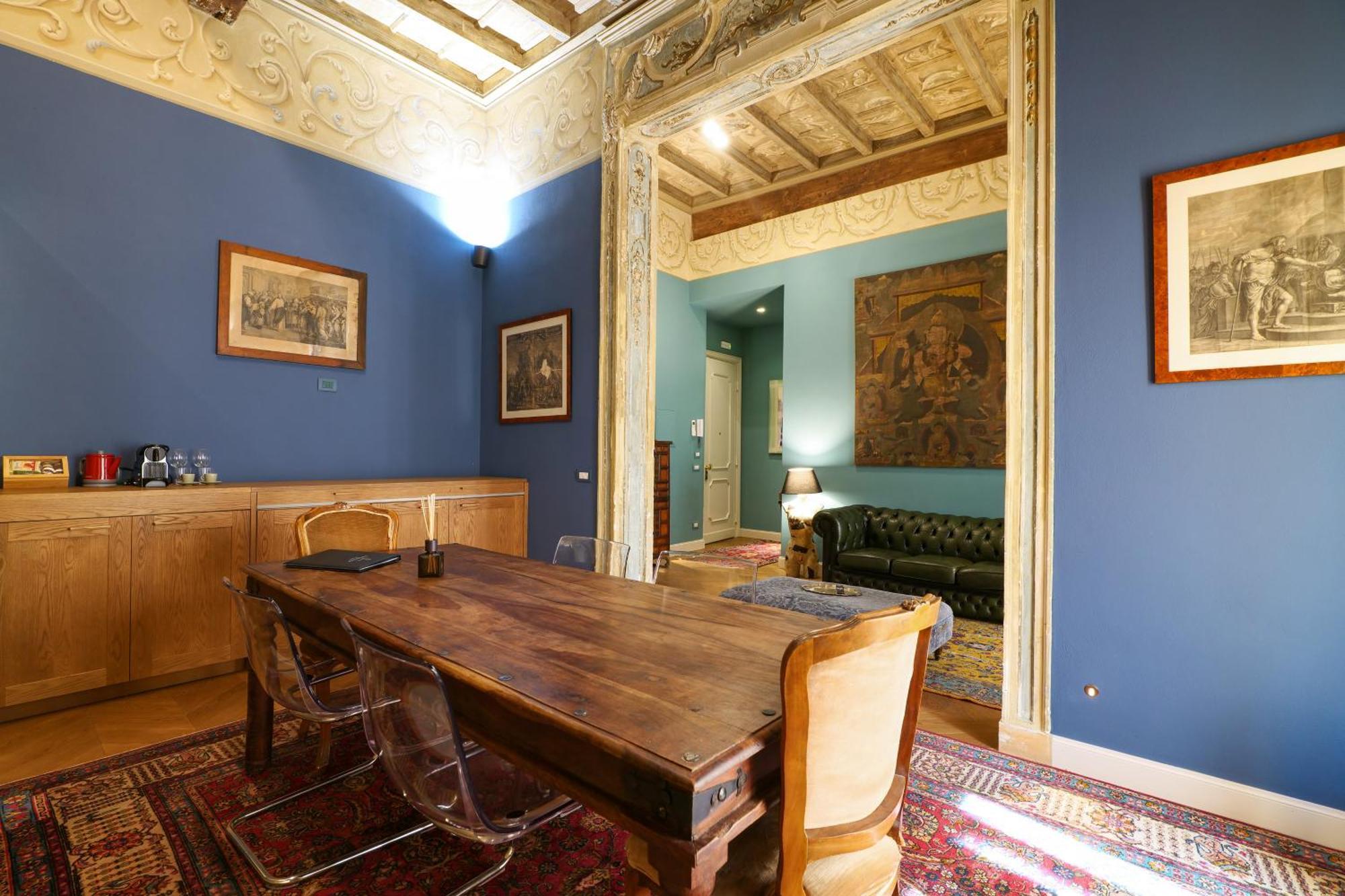 Prestige Boutique - Montenapoleone Milan