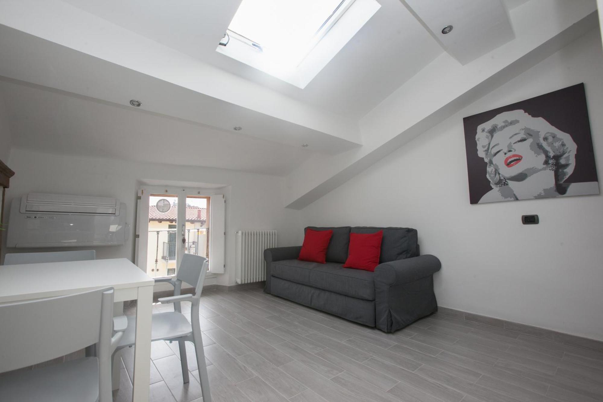 Amazing And New Penthouse In Center Apartment Milan