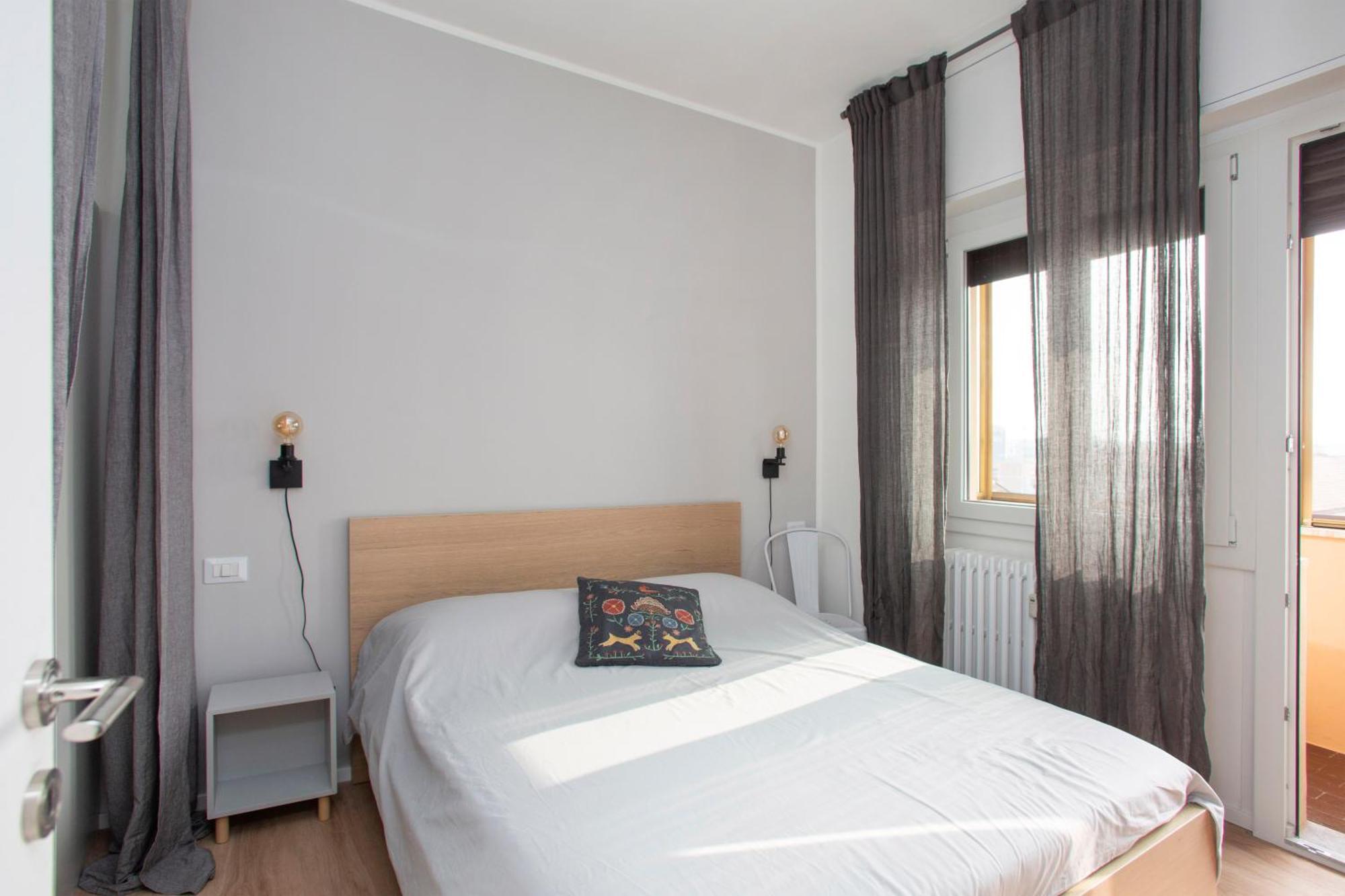 Gambara Urban Flat - Stylish And Next To Metro Apartment *
