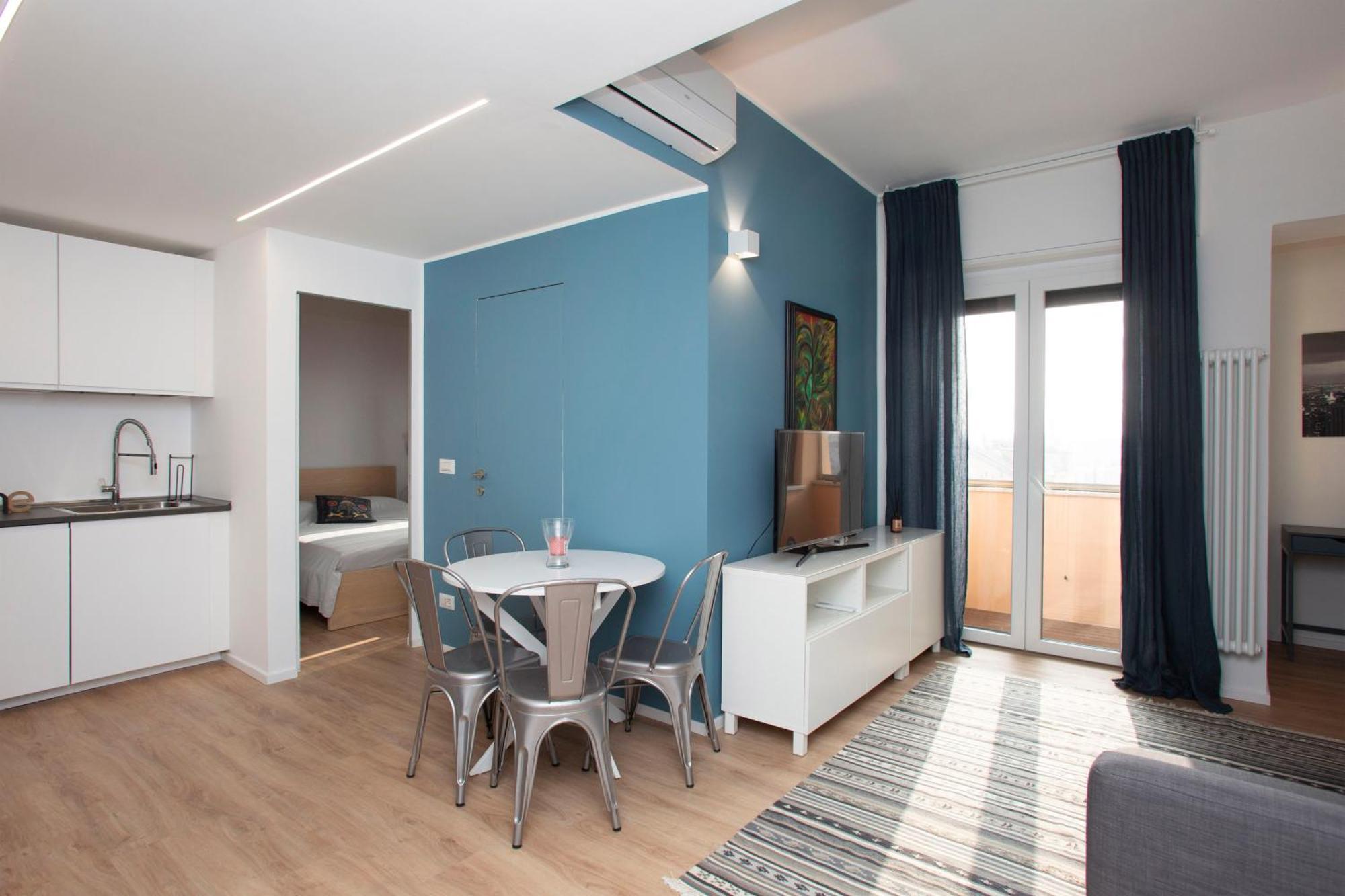 Apartment Gambara Urban Flat - Stylish And Next To Metro