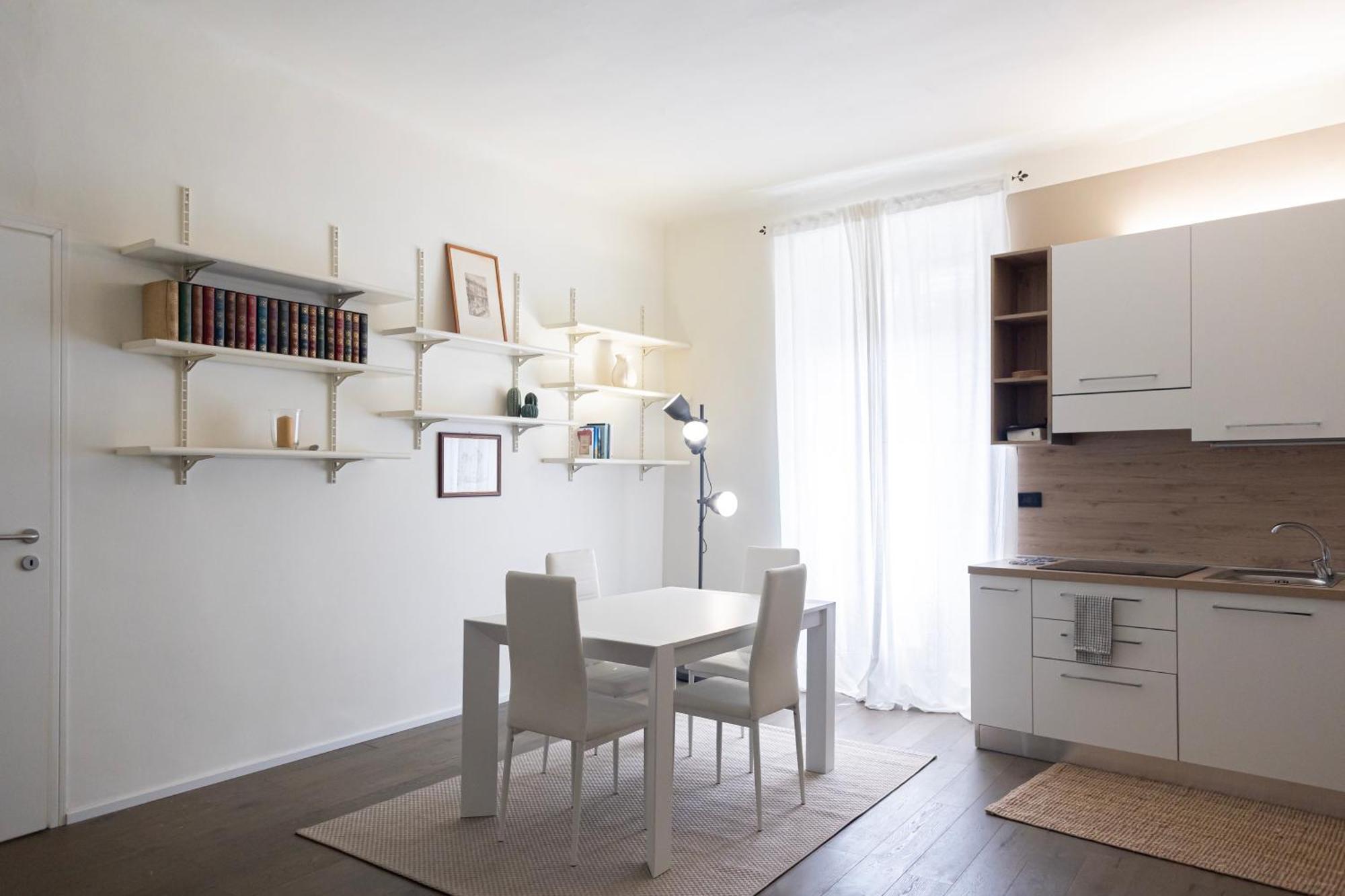 Elegante Bilocale In Zona Risorgimento Milano
