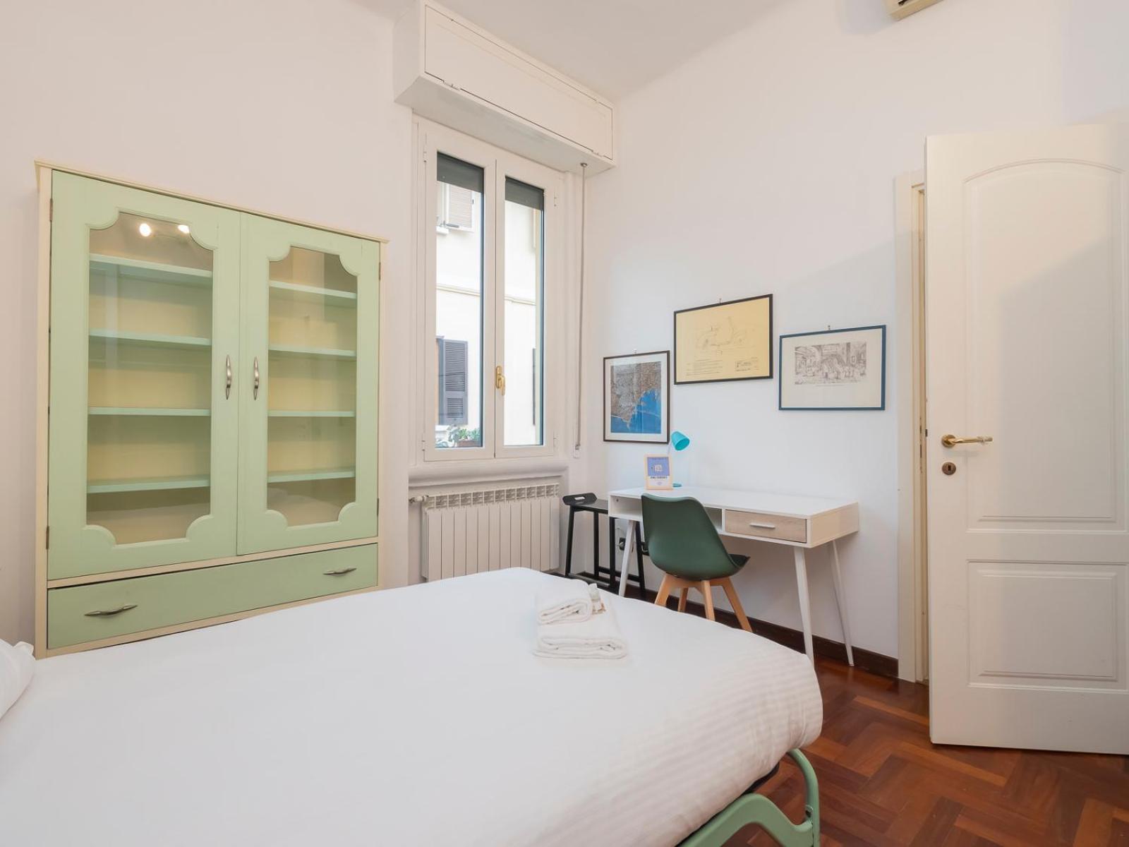 Xenia - Charming Three-room Apartment Milan