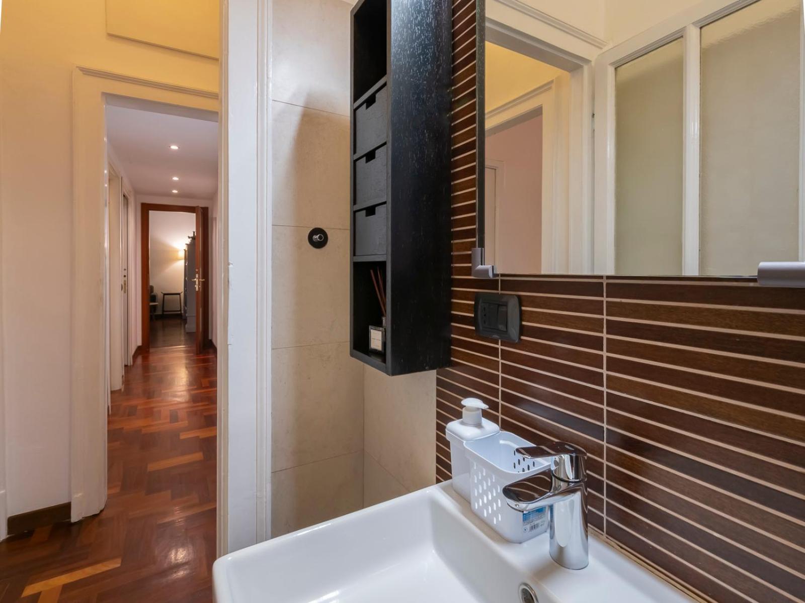 Xenia - Charming Three-room Apartment