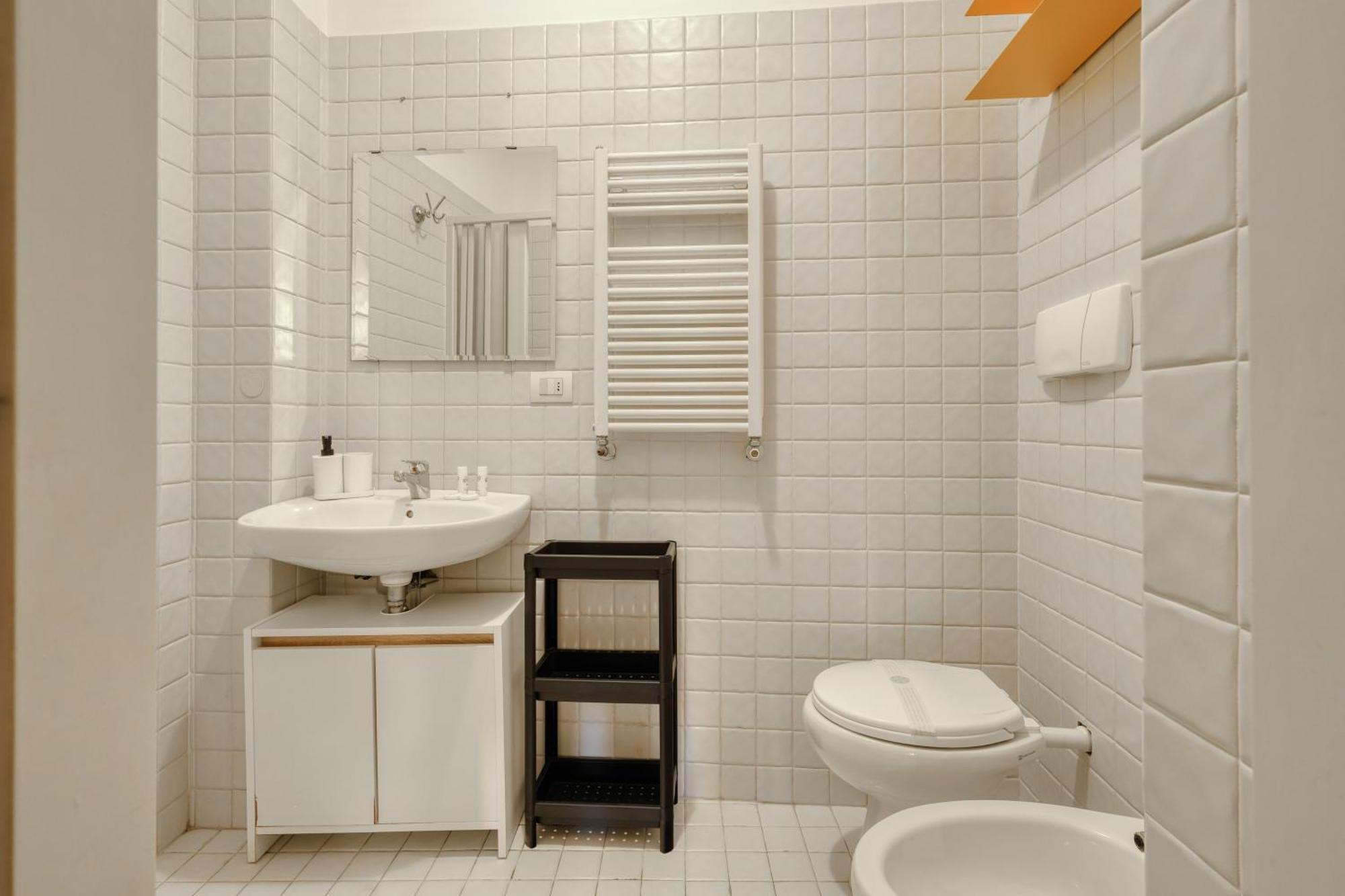 Apartamento Joivy Welcoming Flat With Balcony Next To Naviglio Grande Milão