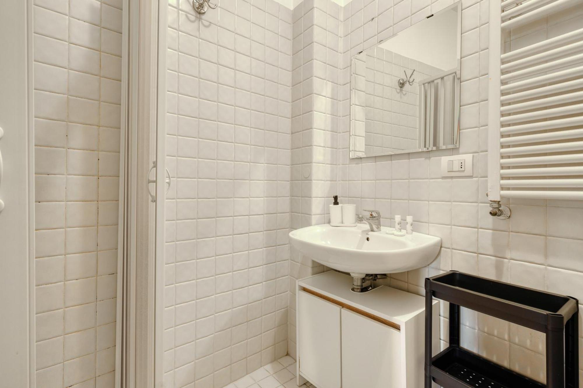Joivy Welcoming Flat With Balcony Next To Naviglio Grande