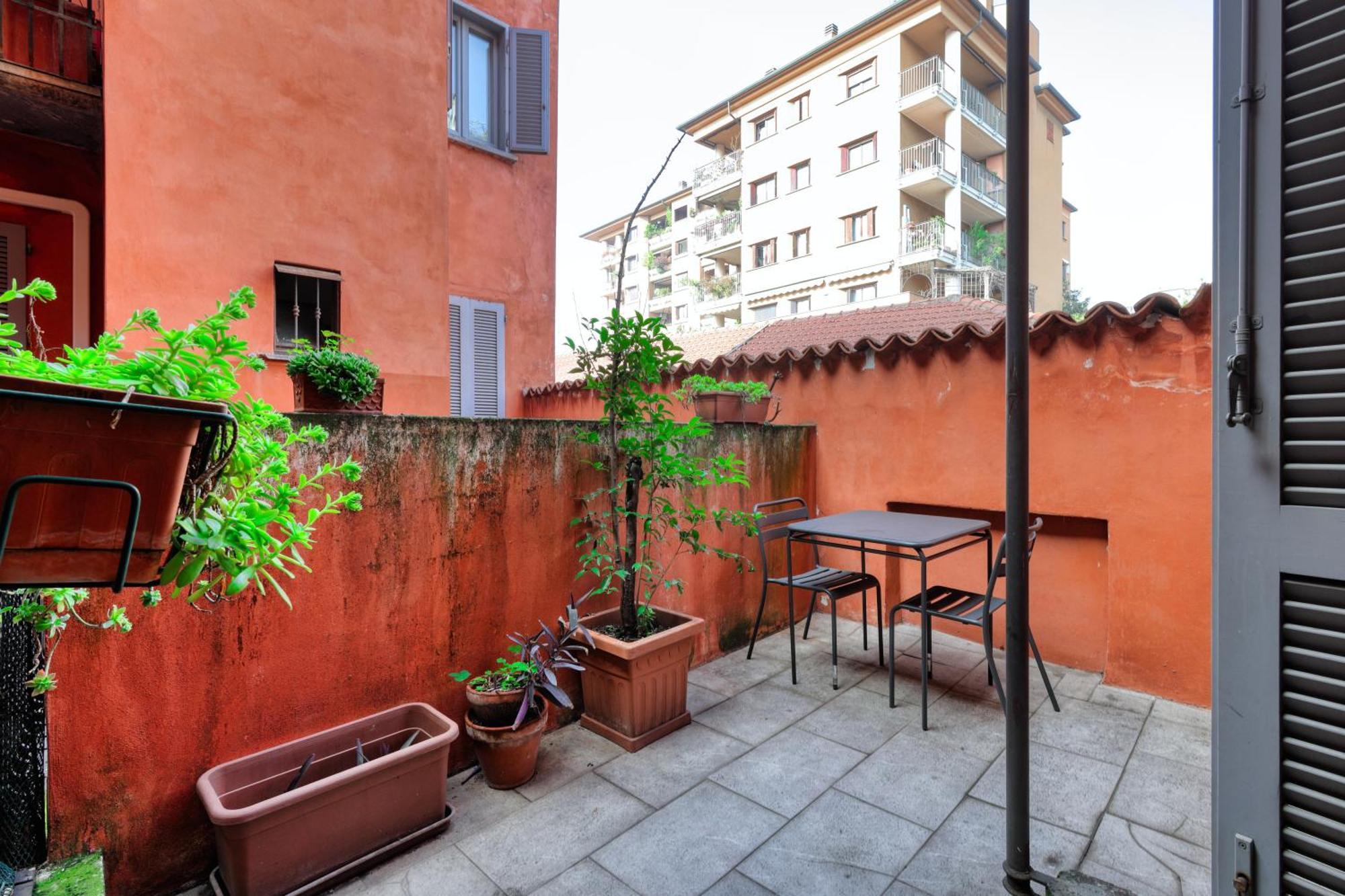 Apartamento Joivy Welcoming Flat With Balcony Next To Naviglio Grande Milão