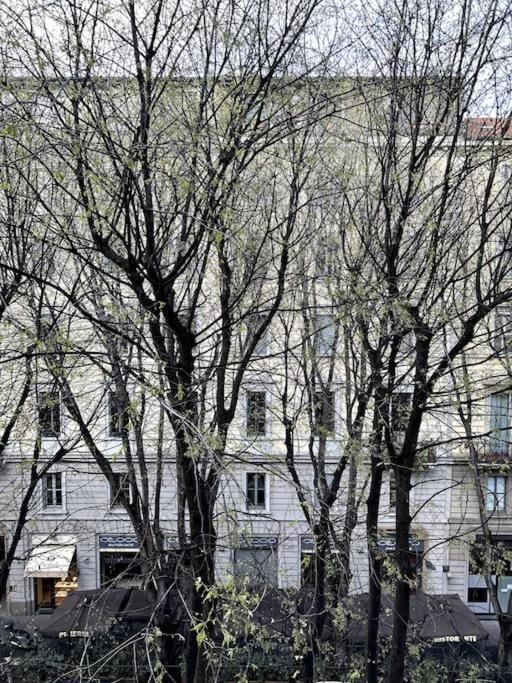Apartment Elegante In Centro Milan