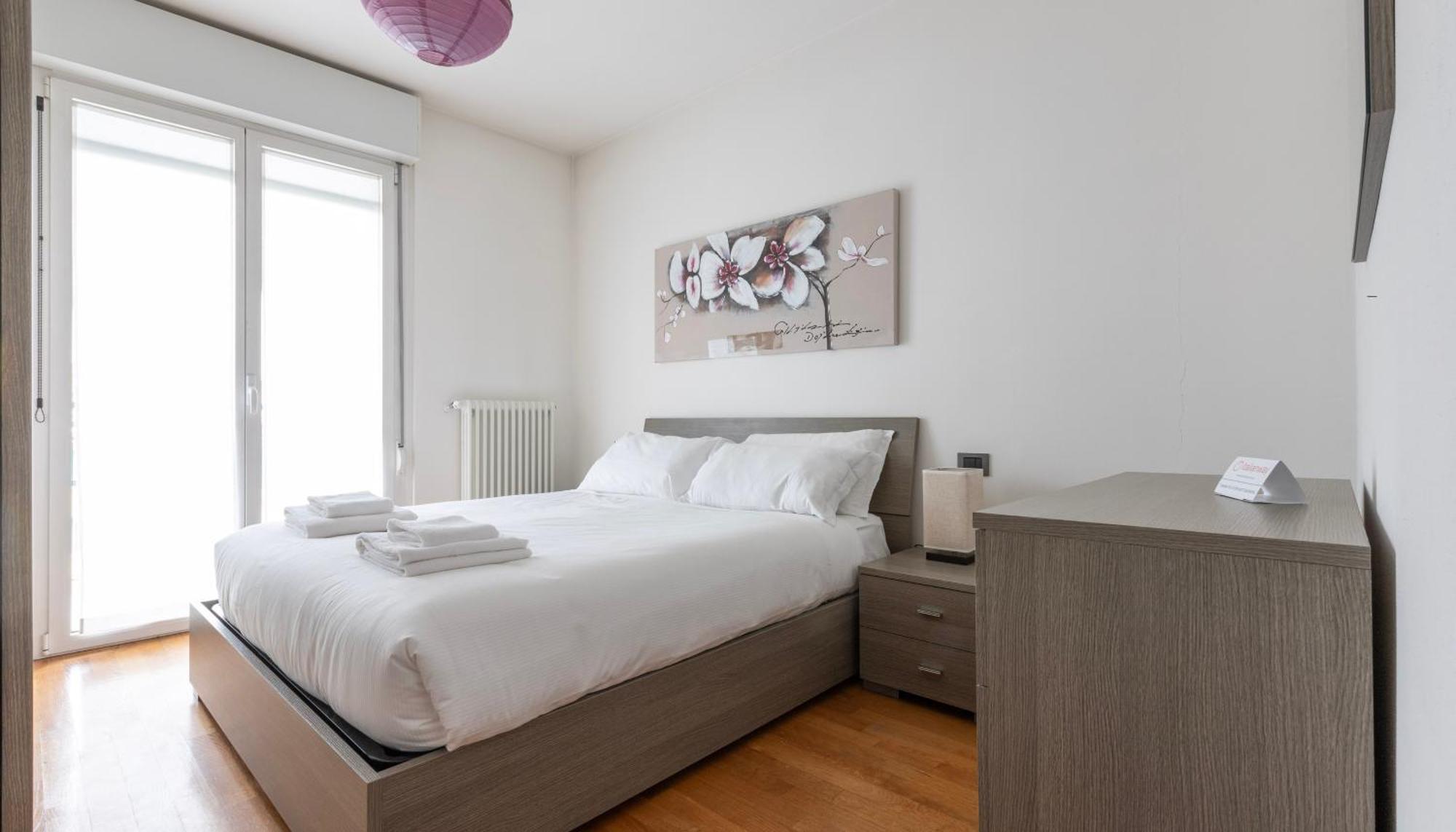 Italianway - Meda 27 B * Milan