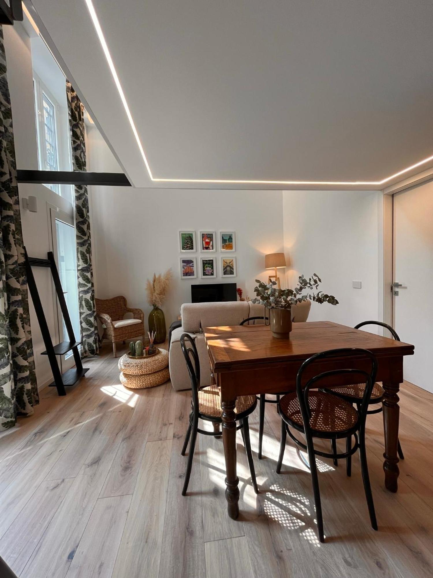Classy & Chic 2 Storey Loft Apartment