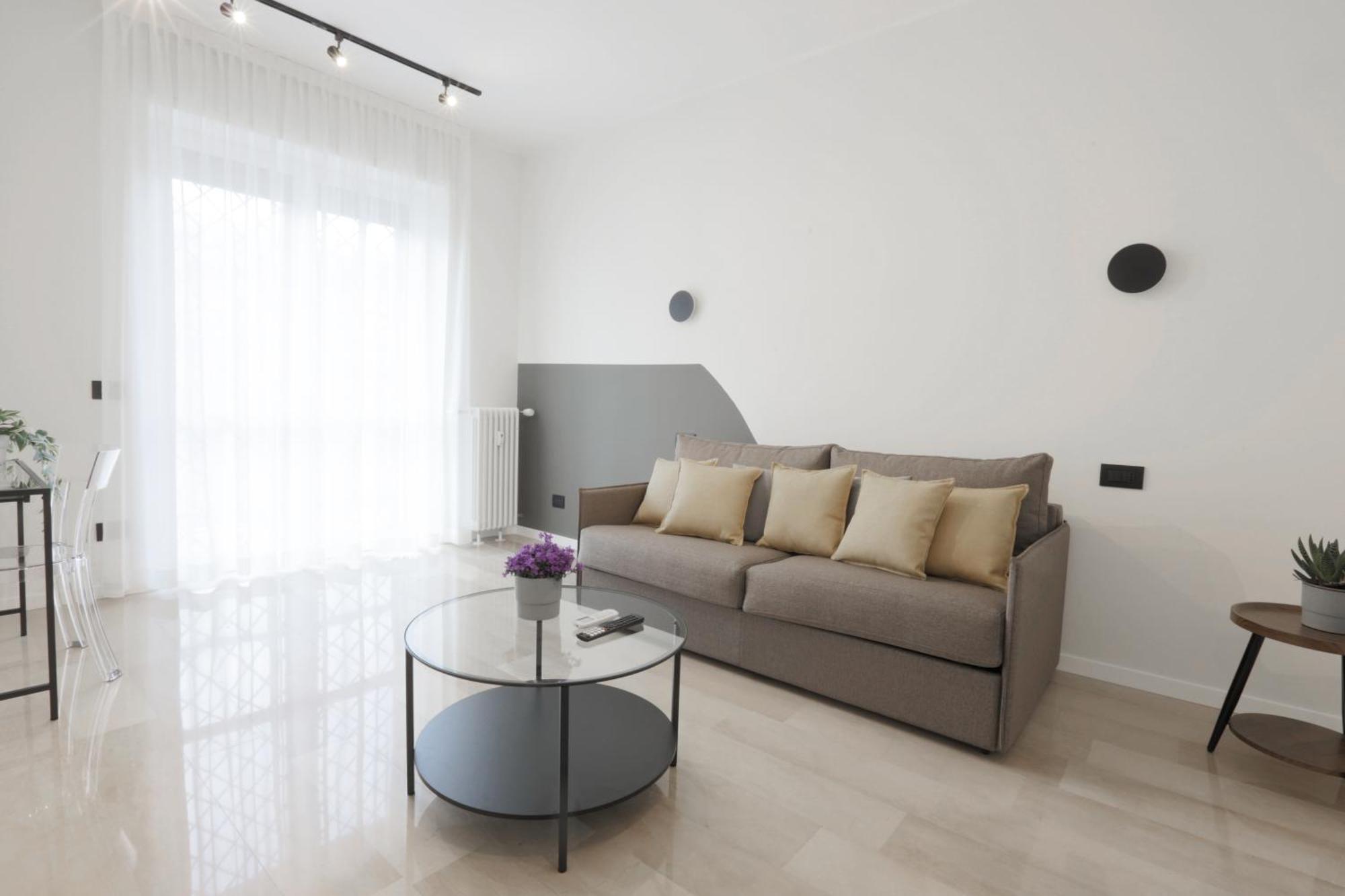 Apartment New Modern Flat 10 Minutes Walk From Station