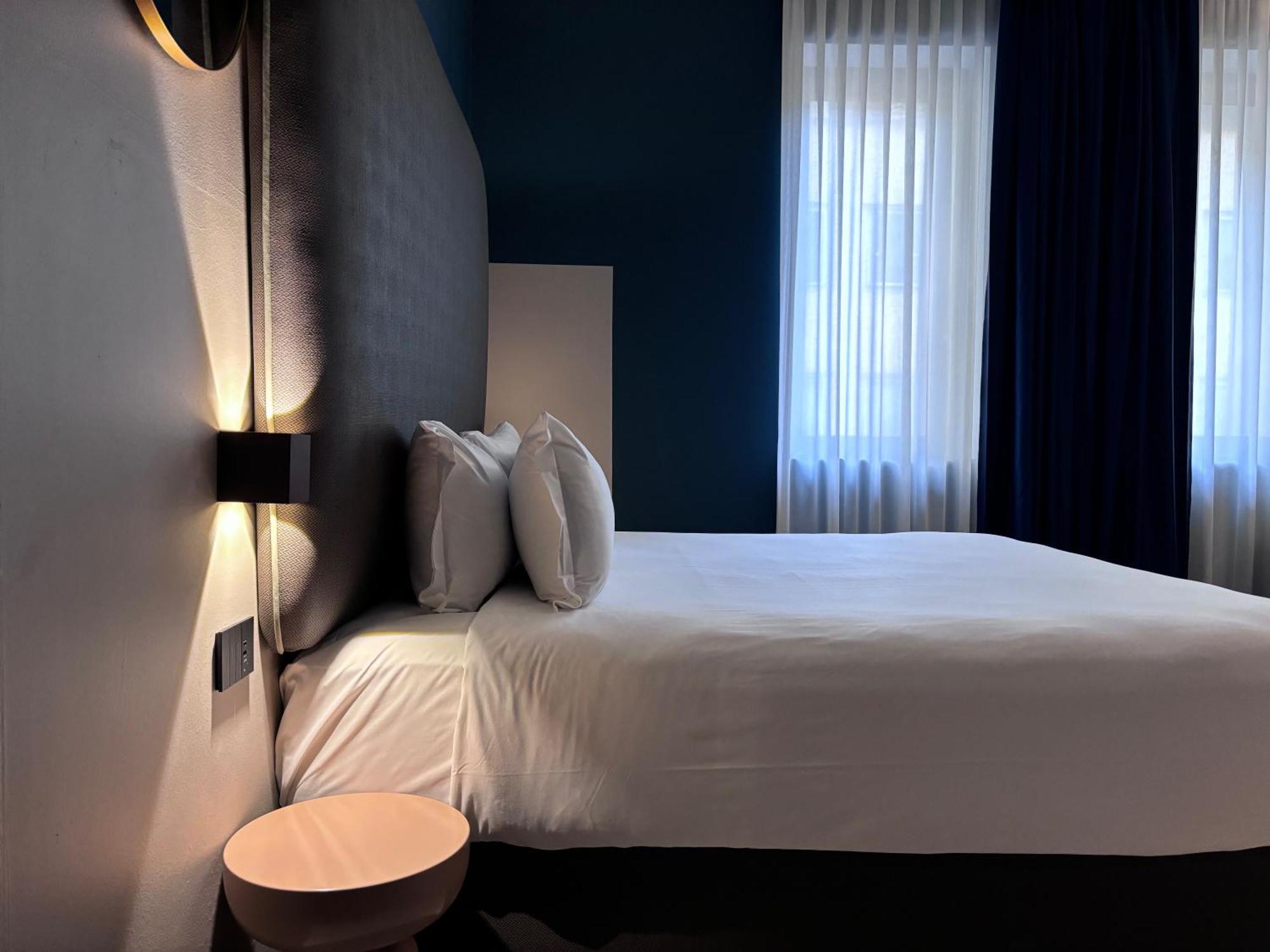 Hotel Av Milão