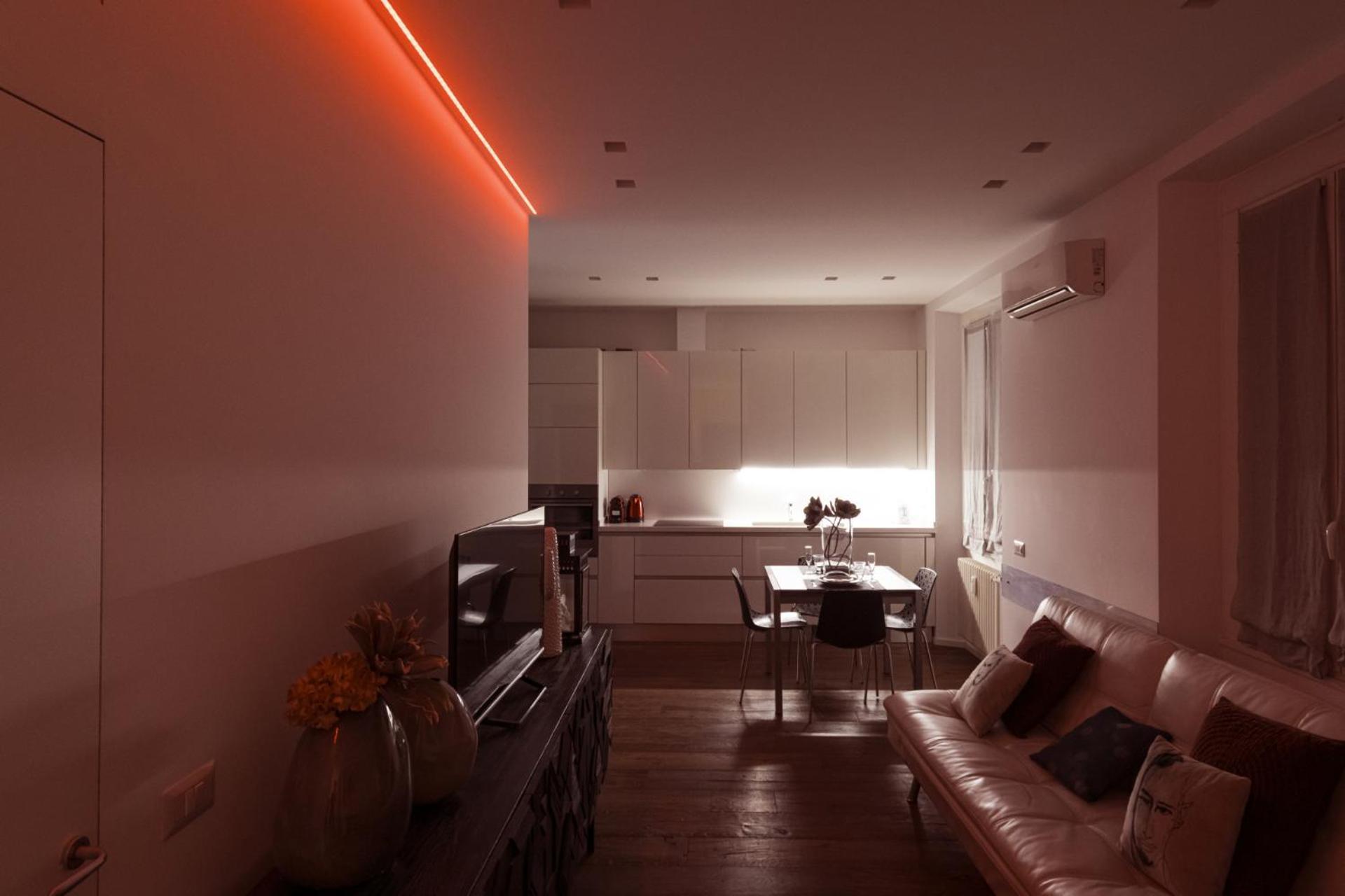 Easylife - Moderno E Chic Con Led Atmosferici Apartamento Milão