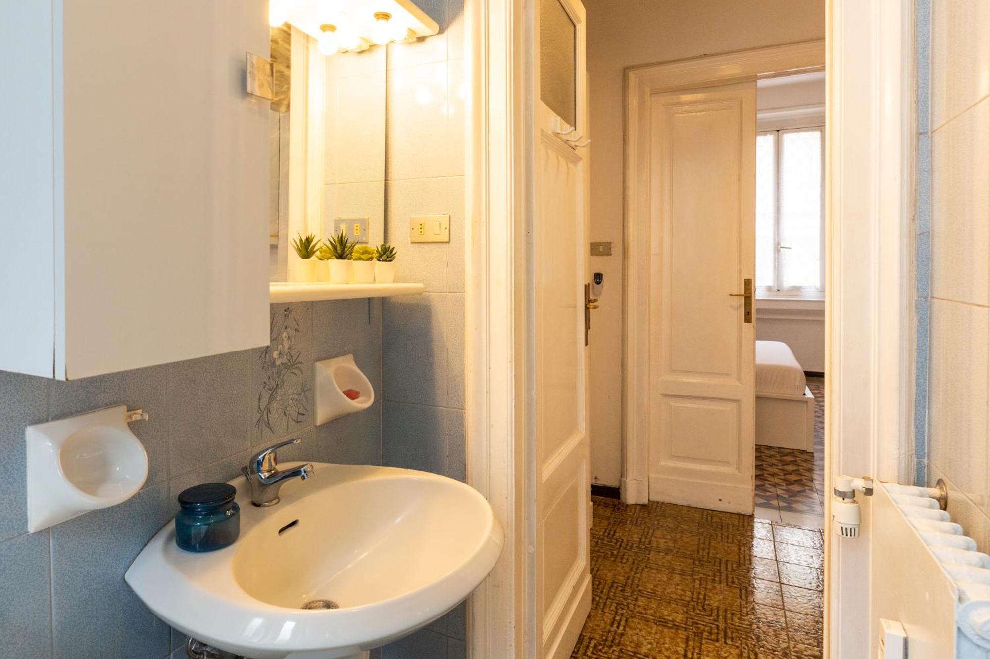 Titty House - Crocetta Apartment Milan