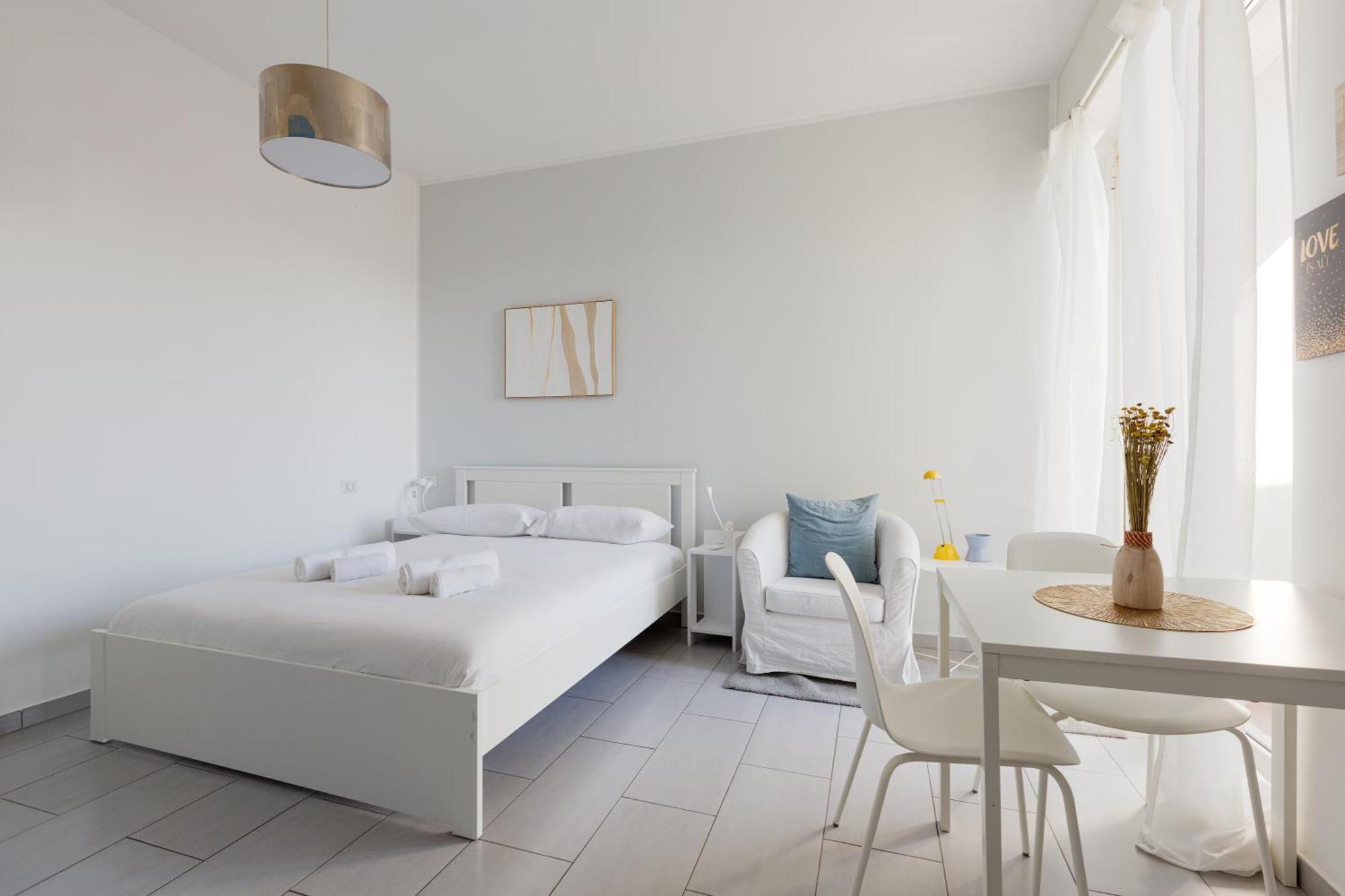 Apartment Bande Nere Mm1 - Modern With Balcony! *